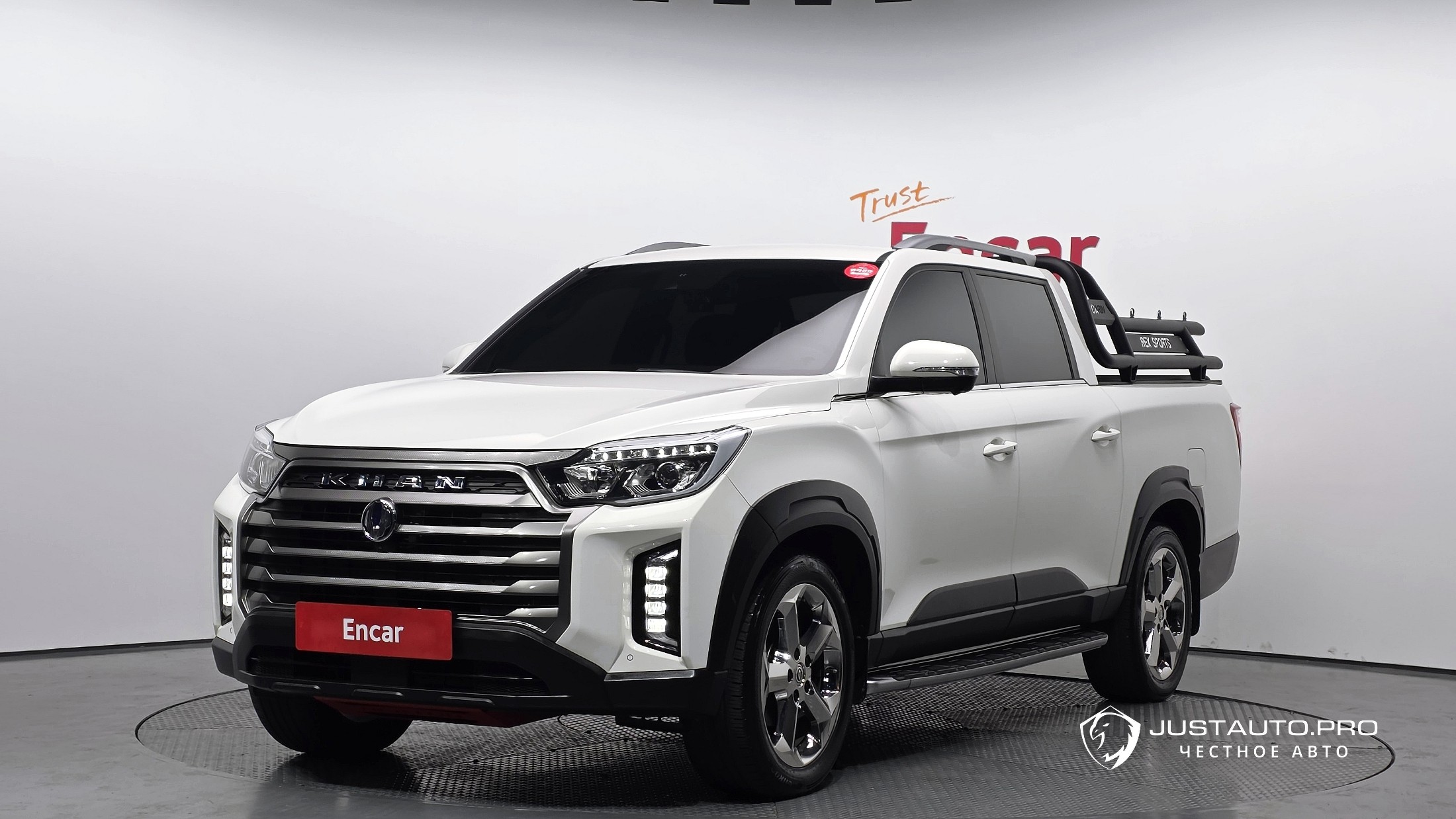 Автомобиль KG_Mobility_Ssangyong Rexton