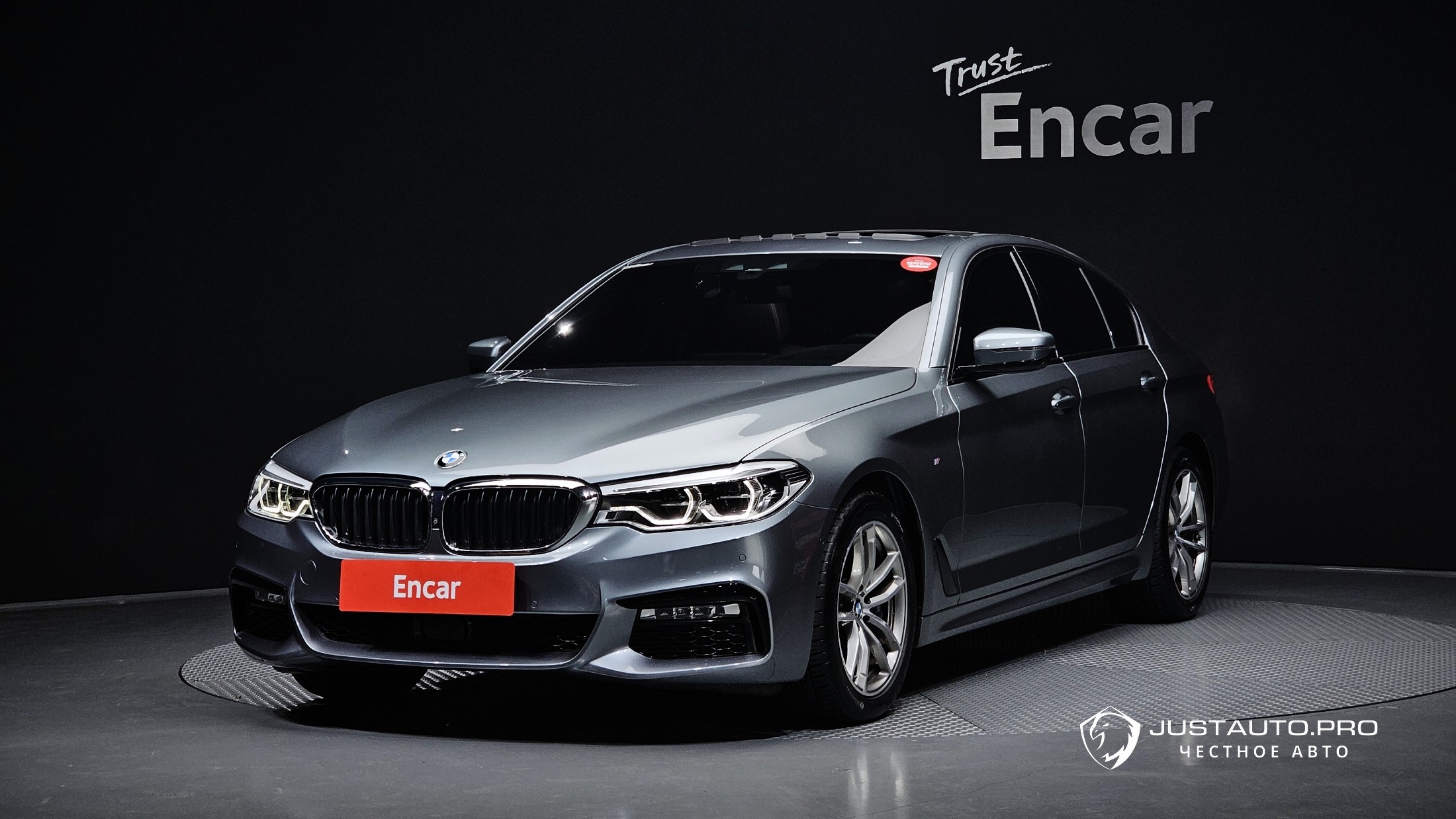 Автомобиль BMW 5-Series