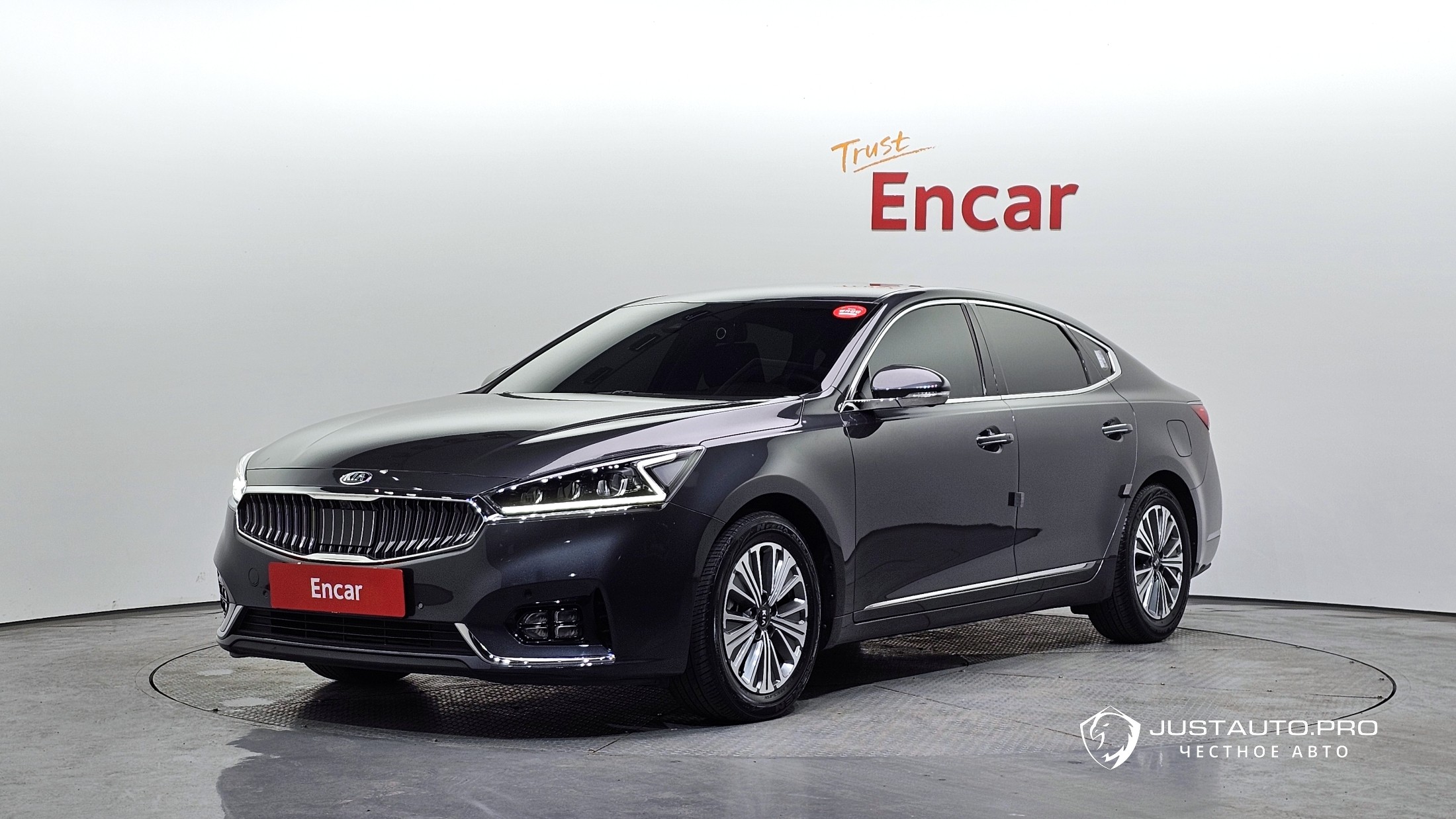 Автомобиль Kia K7