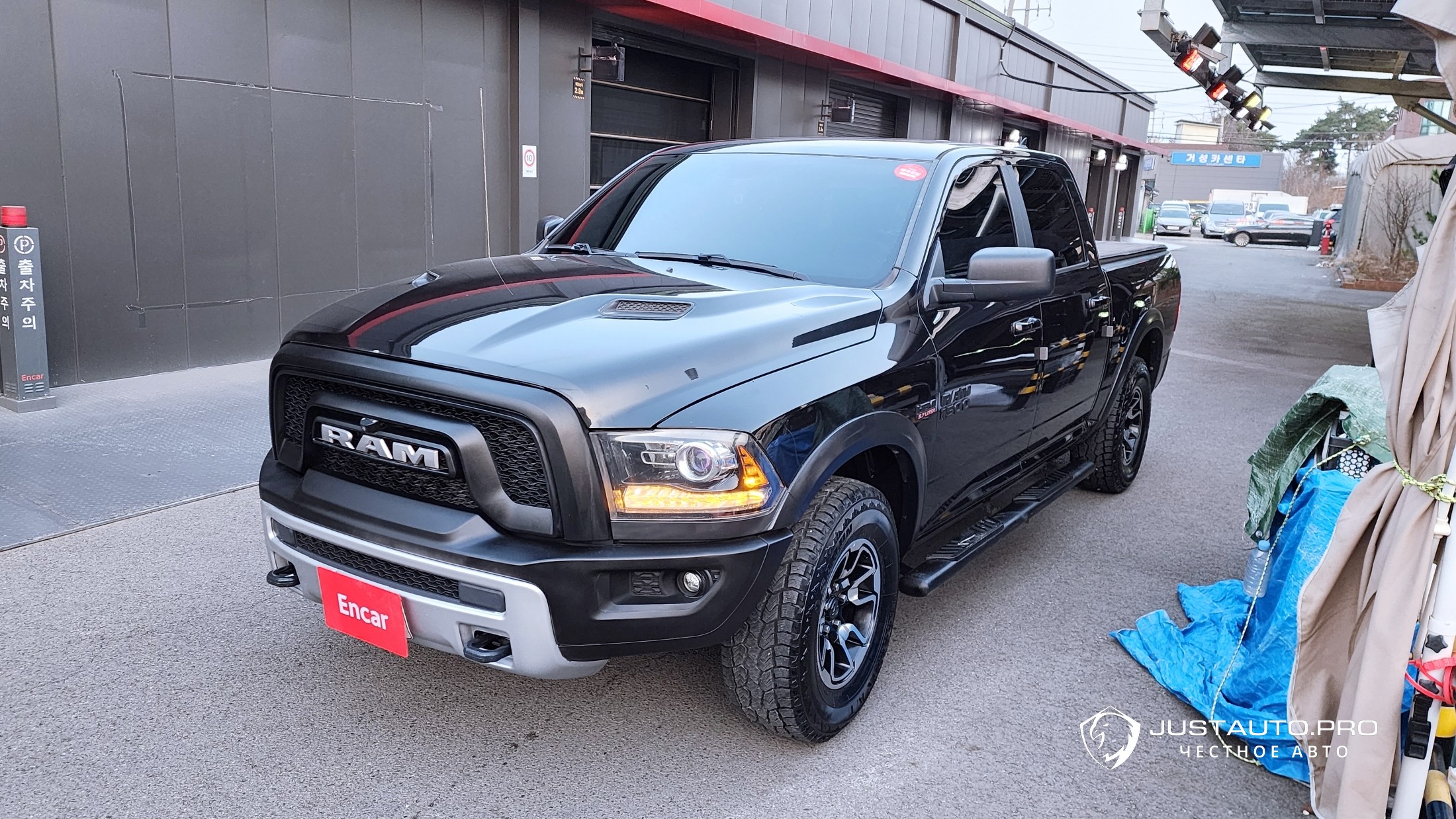 Автомобиль Dodge Ram Pick Up