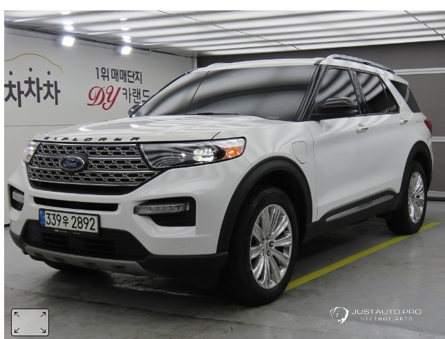 Автомобиль Ford Explorer