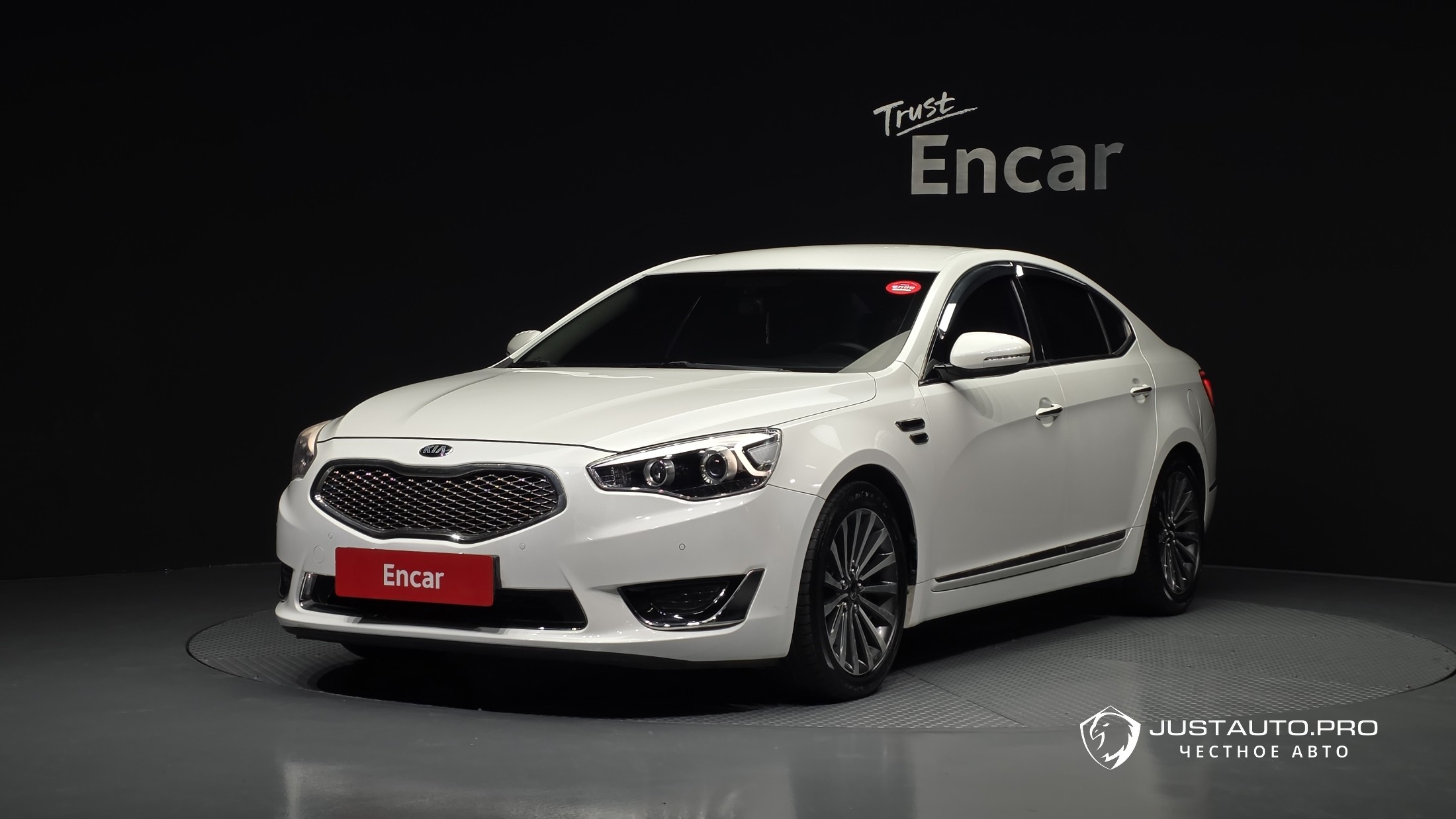 Автомобиль Kia K7