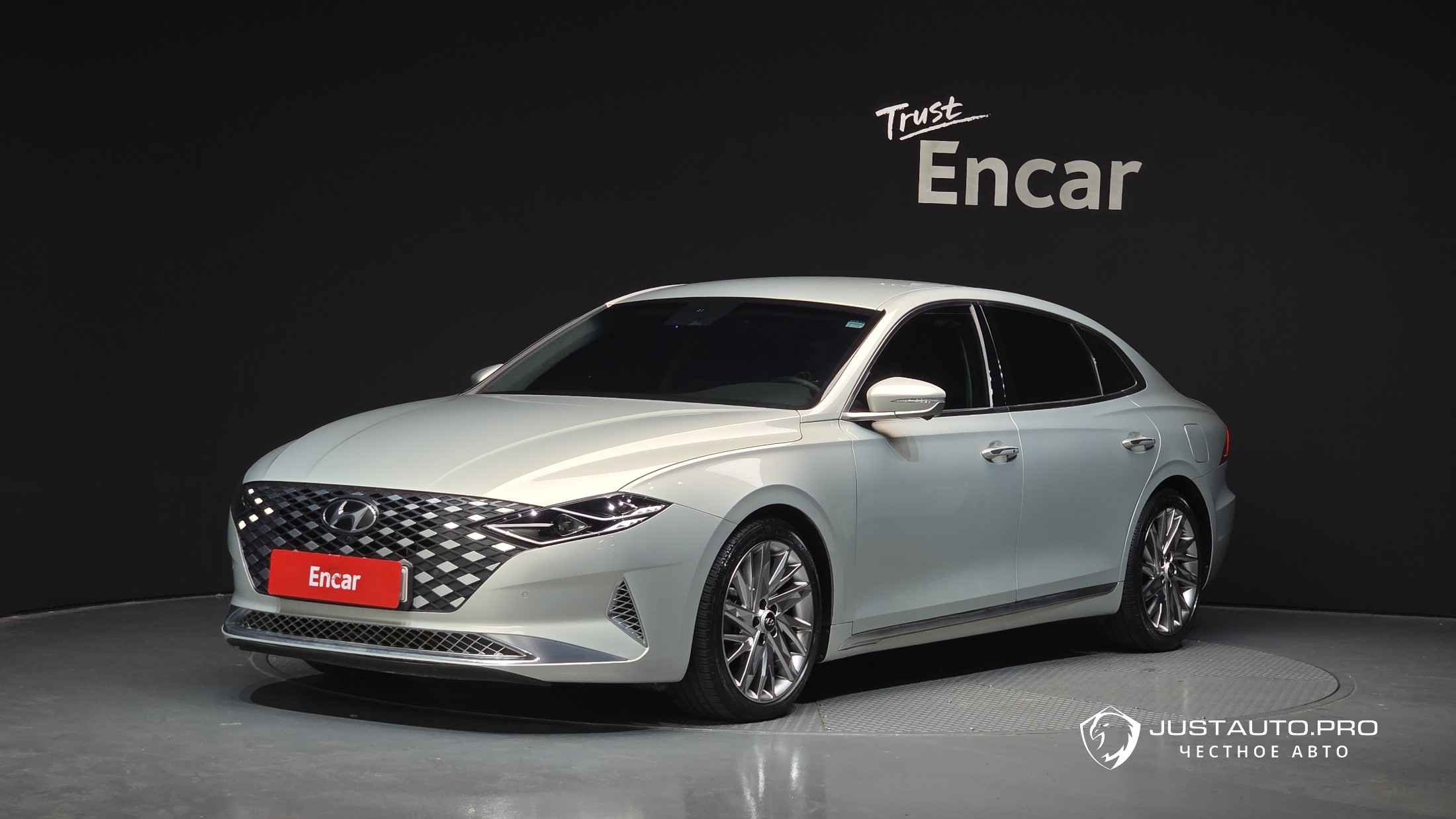 Автомобиль Hyundai Grandeur