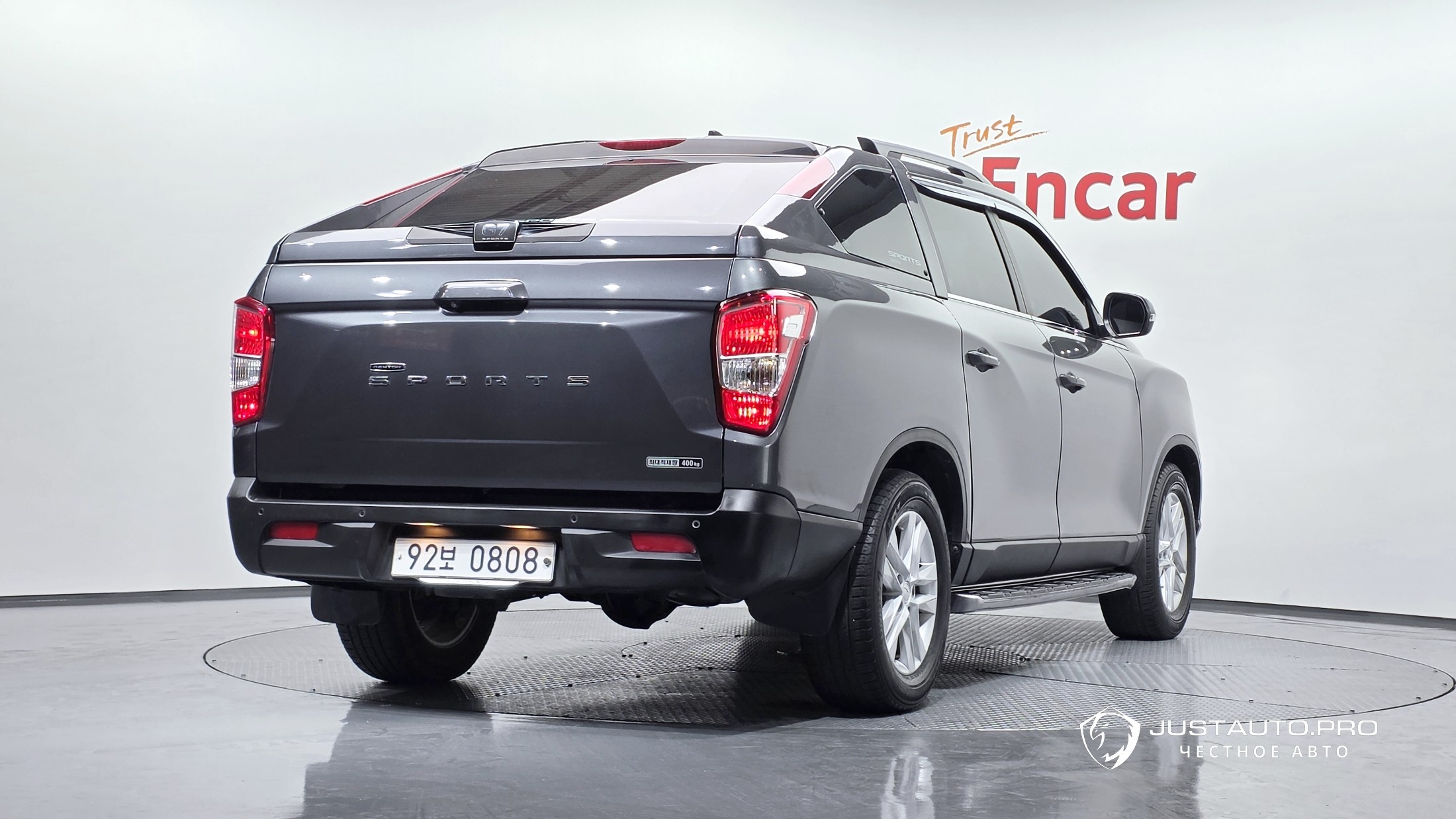 Автомобиль KG_Mobility_Ssangyong Rexton