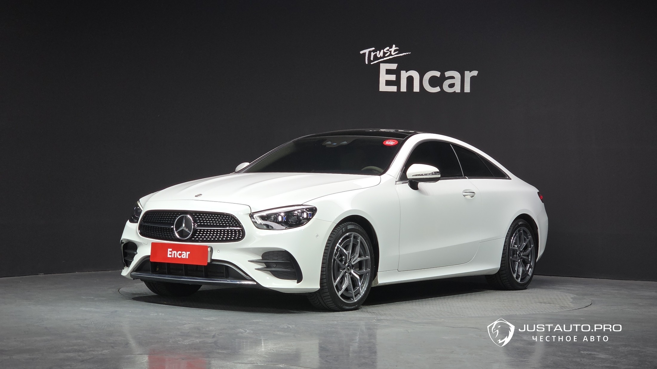 Автомобиль Mercedes-Benz E-Class