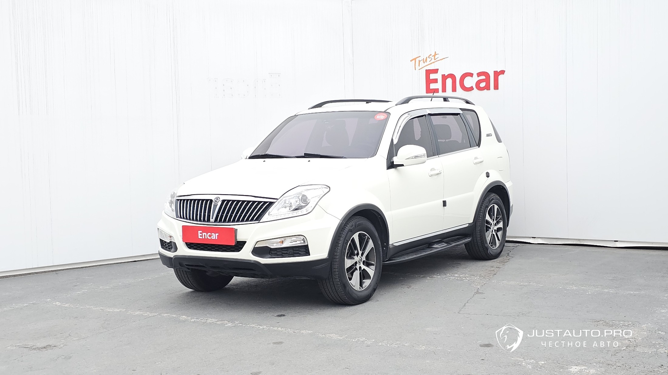 Автомобиль KG_Mobility_Ssangyong Rexton