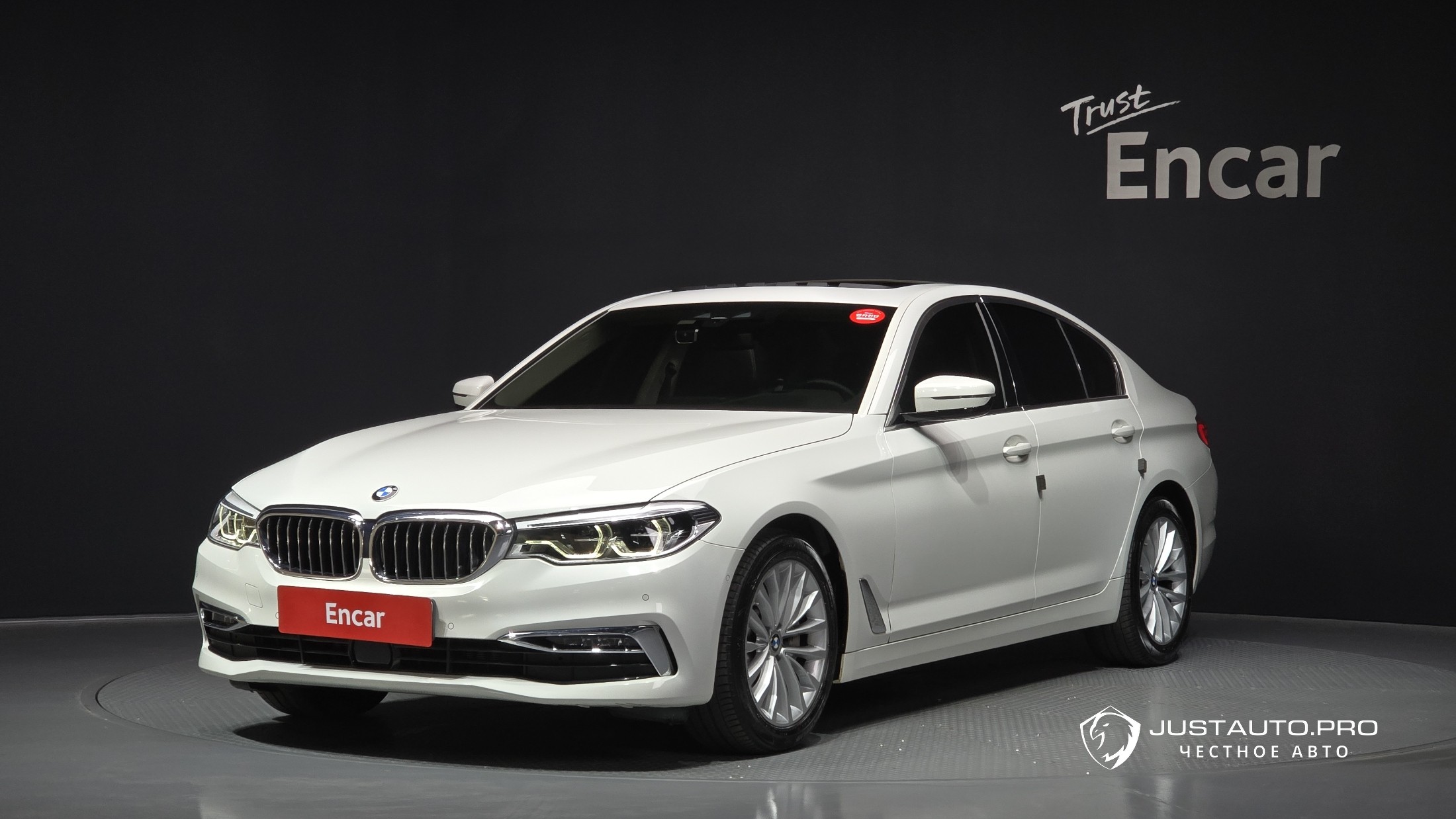 Автомобиль BMW 5-Series