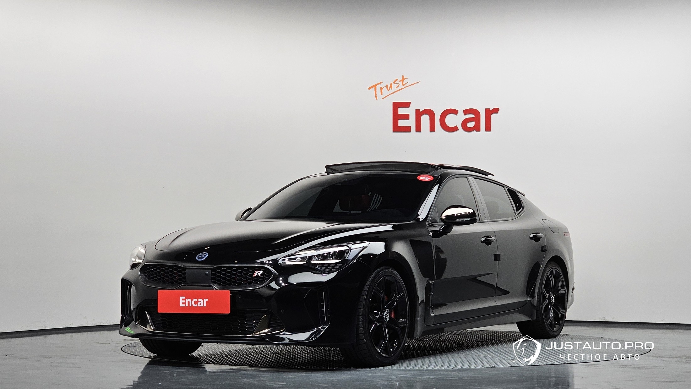 Автомобиль Kia Stinger