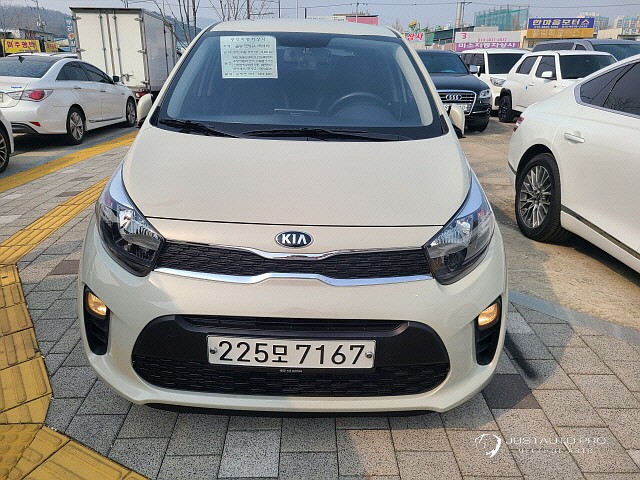 Автомобиль Kia morning
