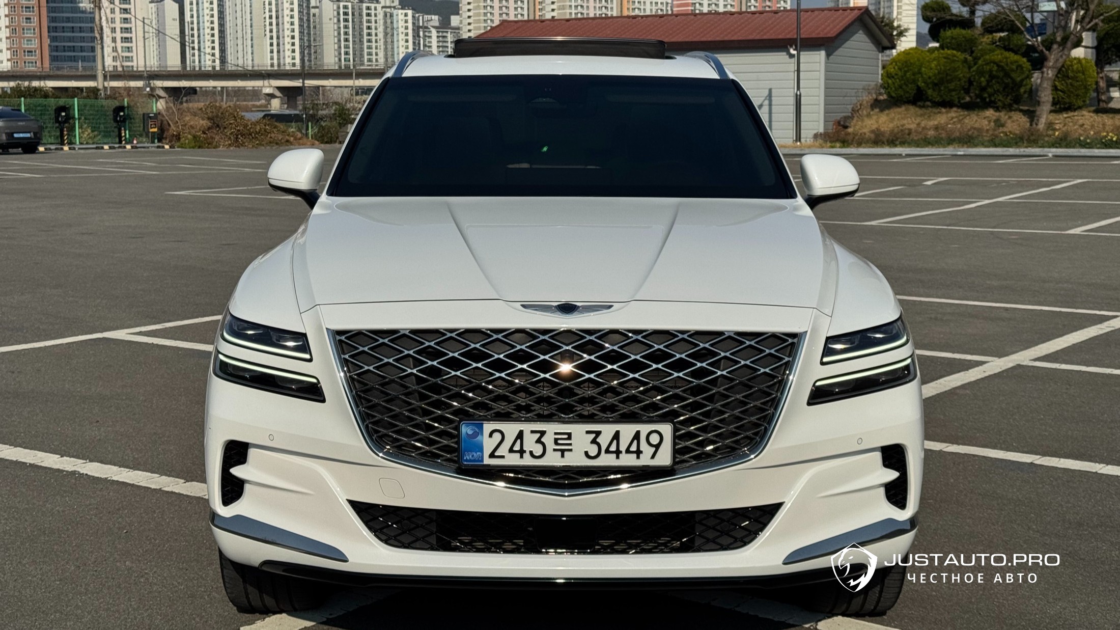 Автомобиль Genesis GV80