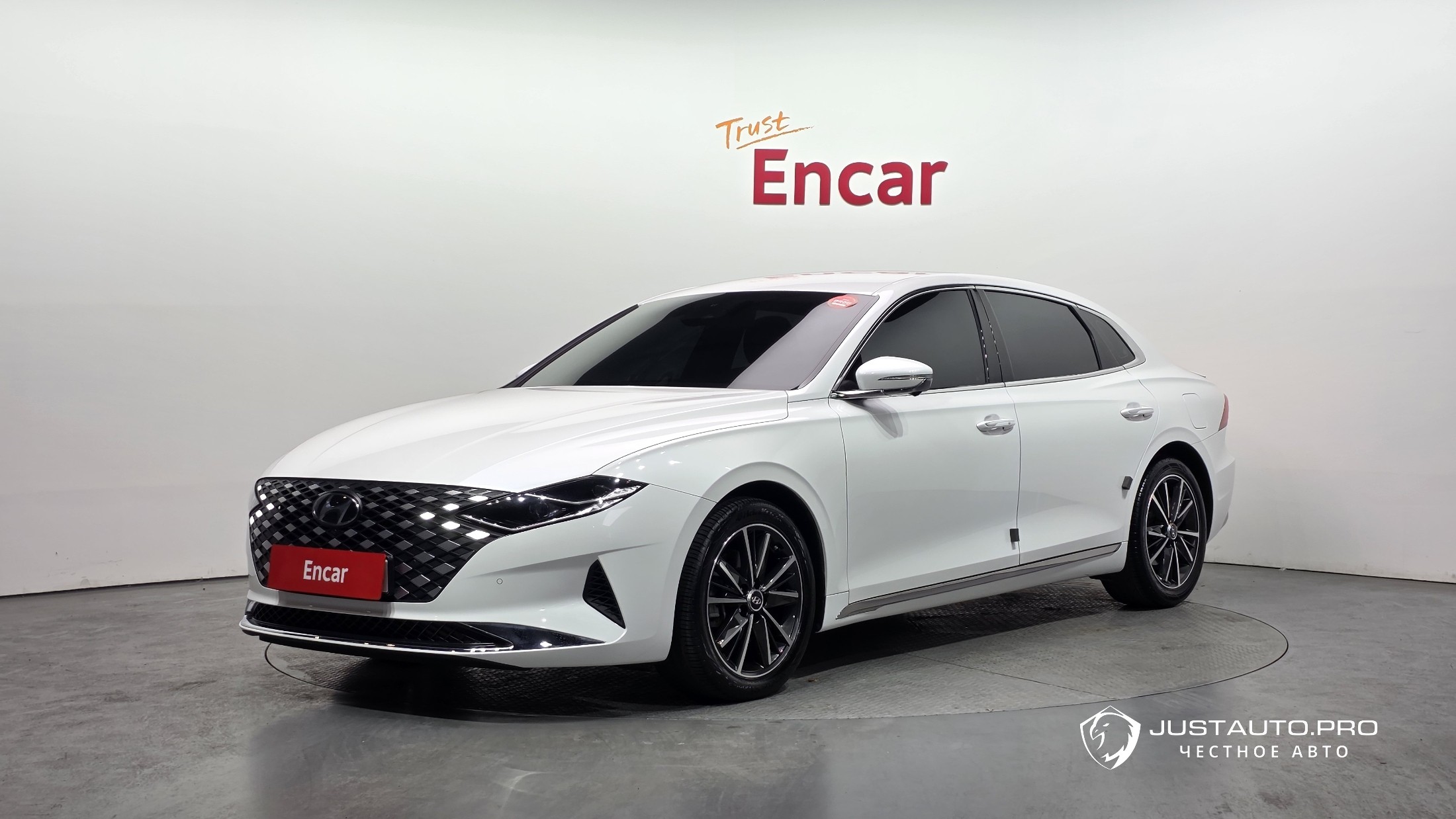 Автомобиль Hyundai Grandeur