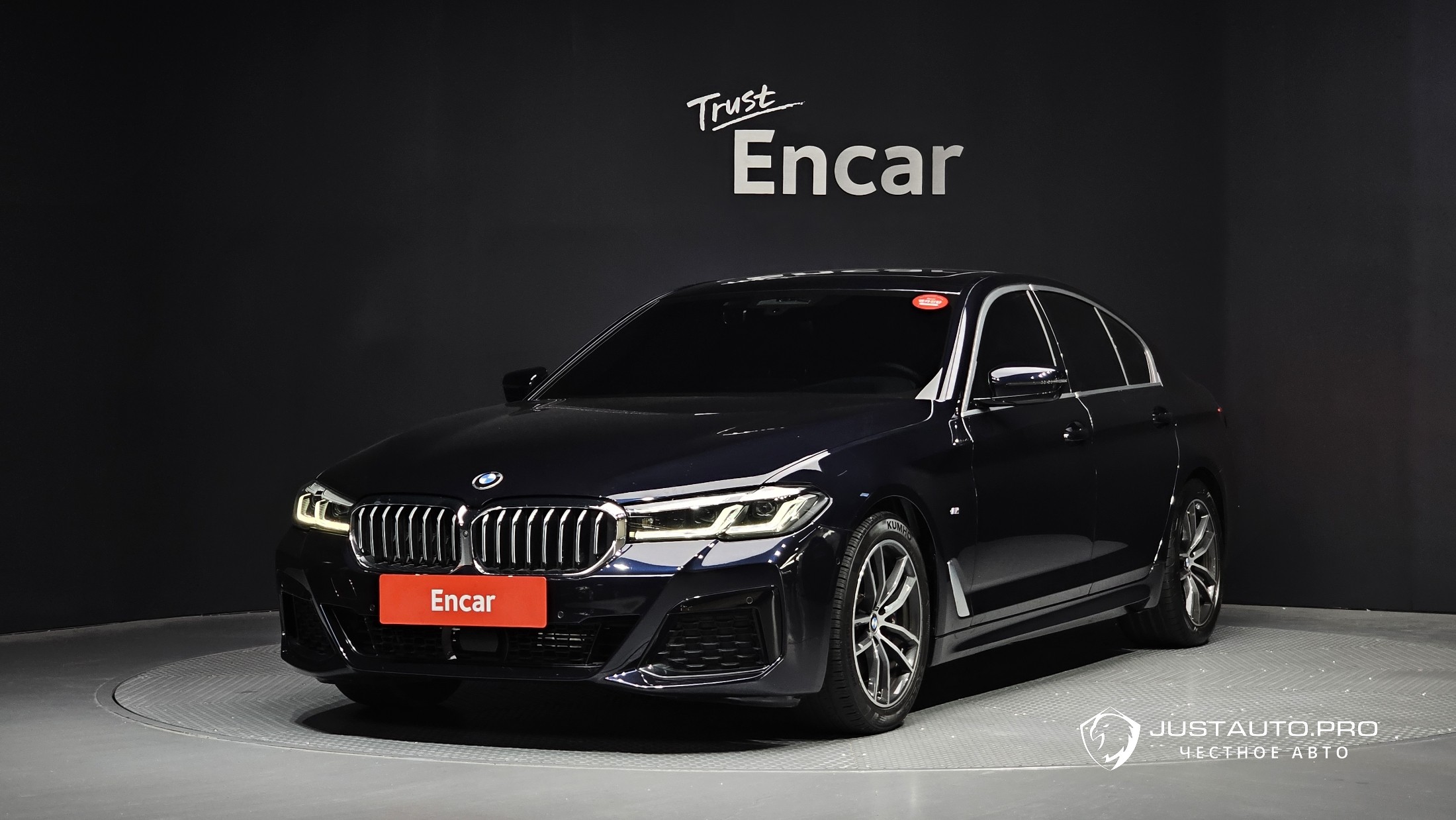 Автомобиль BMW 5-Series