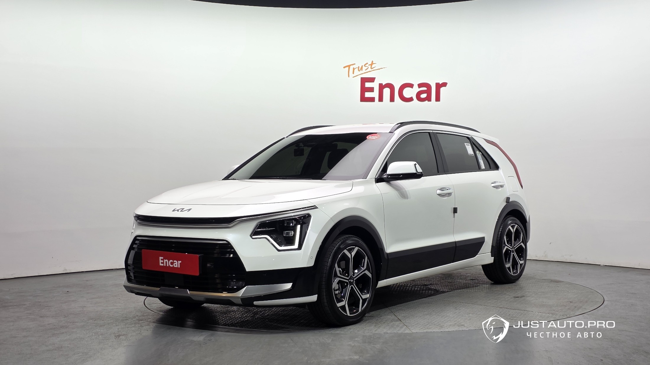 Автомобиль Kia Niro