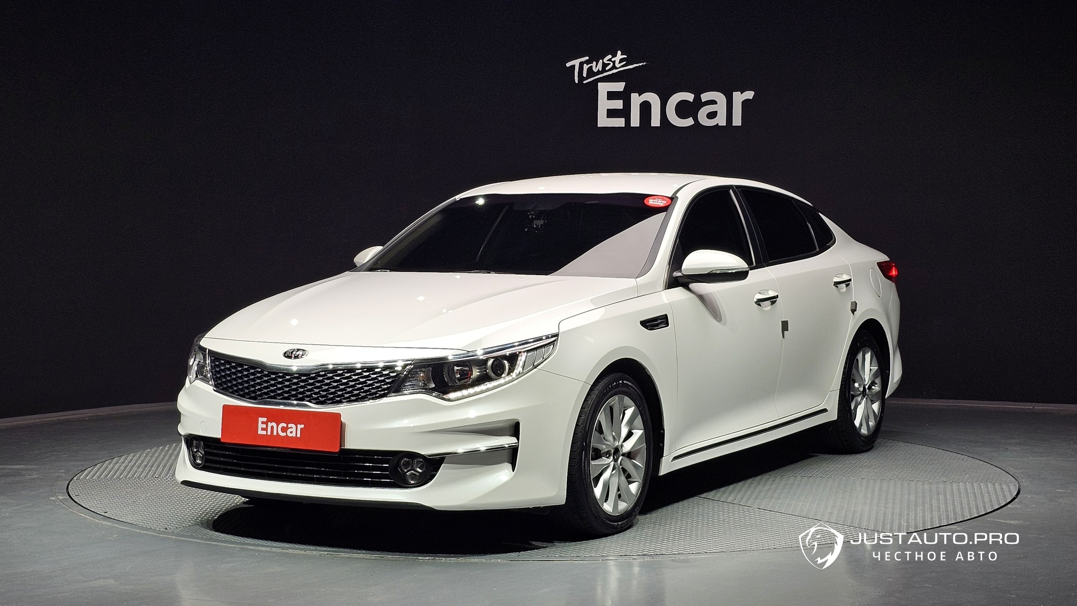 Автомобиль Kia K5