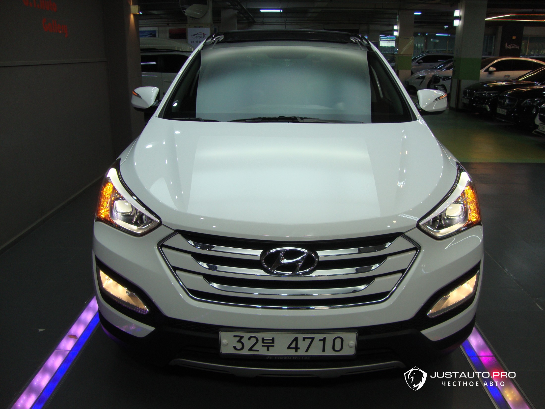 Автомобиль Hyundai Santafe