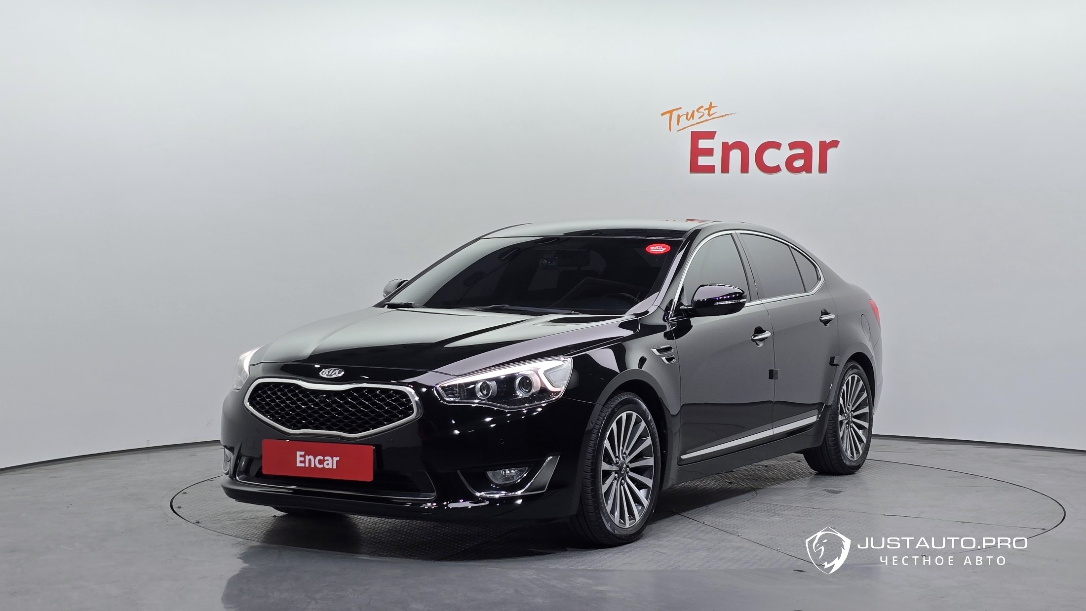 Автомобиль Kia K7