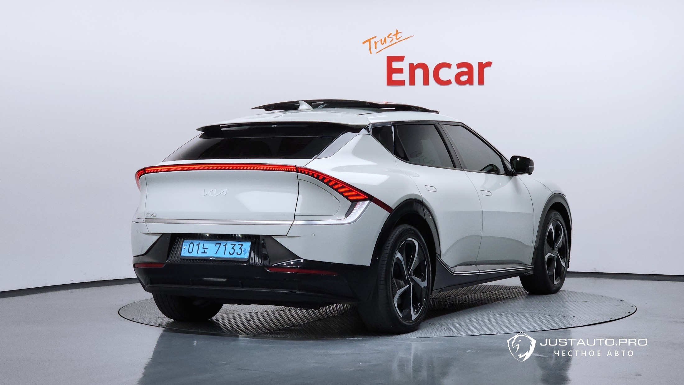 Автомобиль Kia EV6