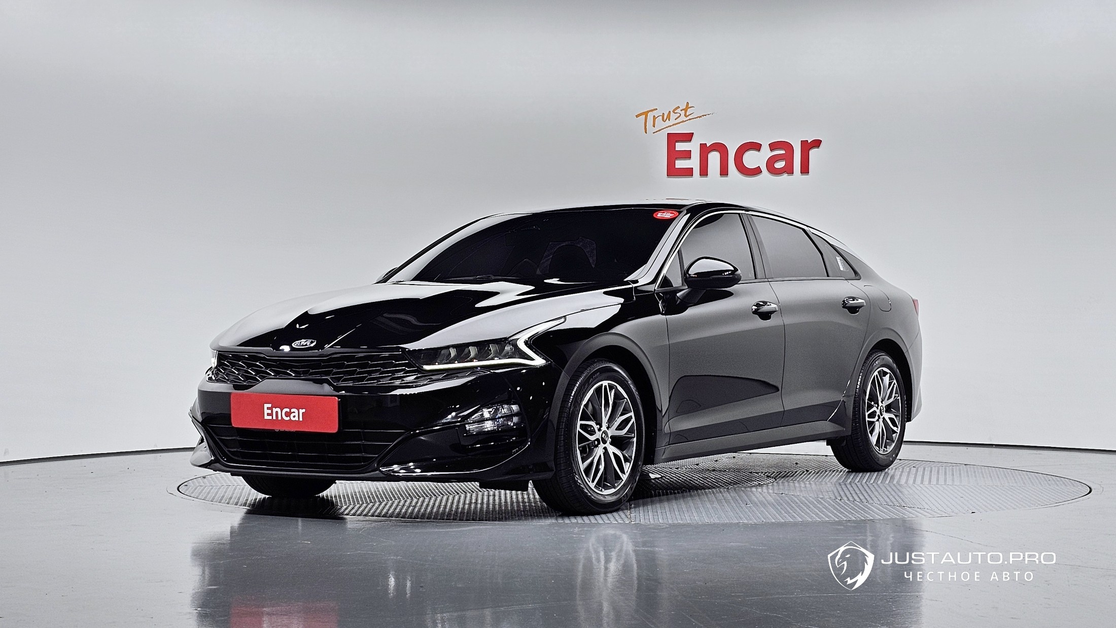 Автомобиль Kia K5