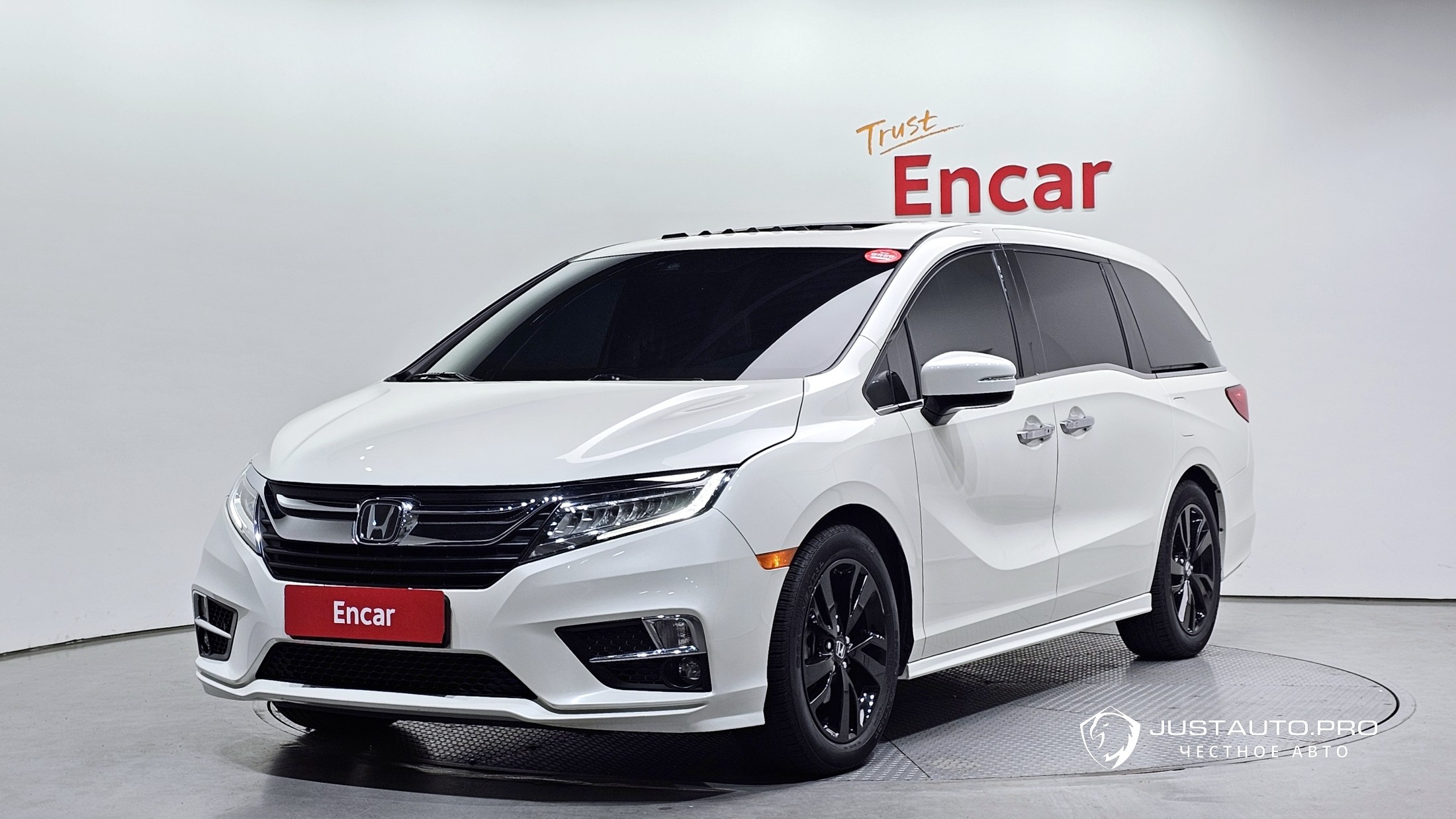 Автомобиль Honda Odyssey
