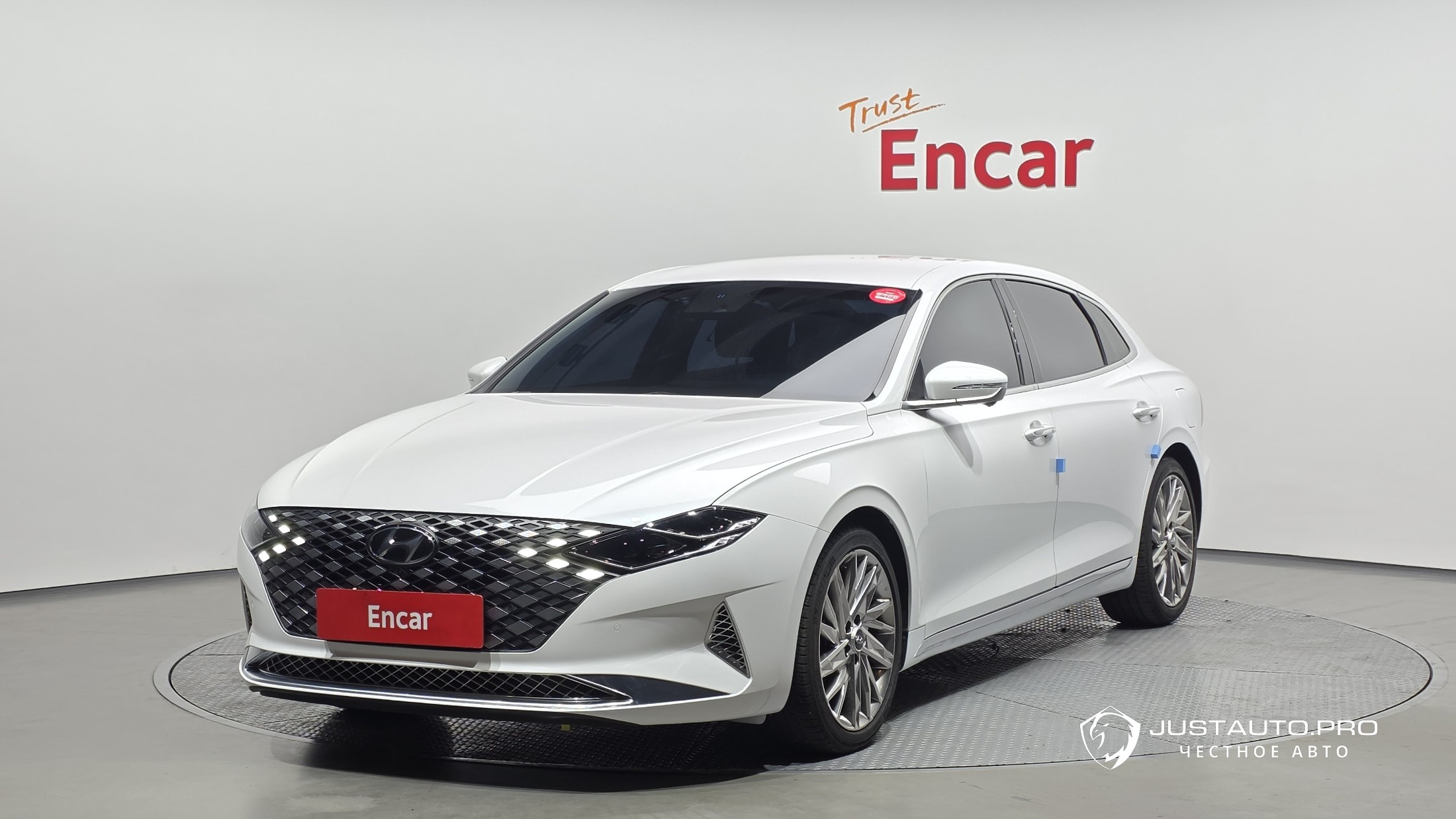 Автомобиль Hyundai Grandeur