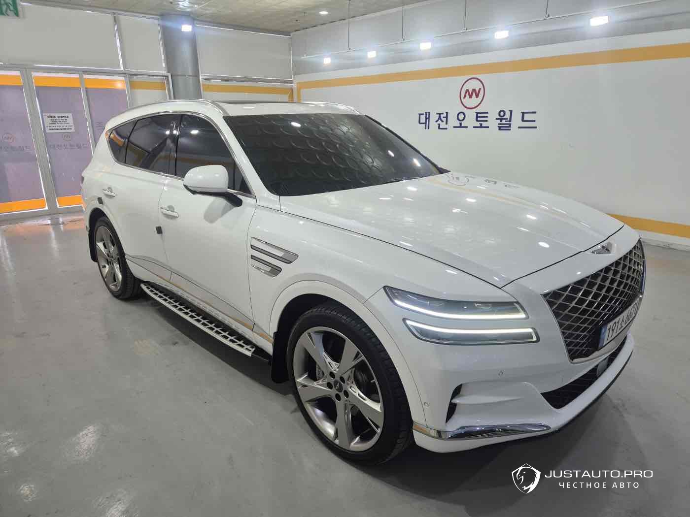 Автомобиль Genesis GV80