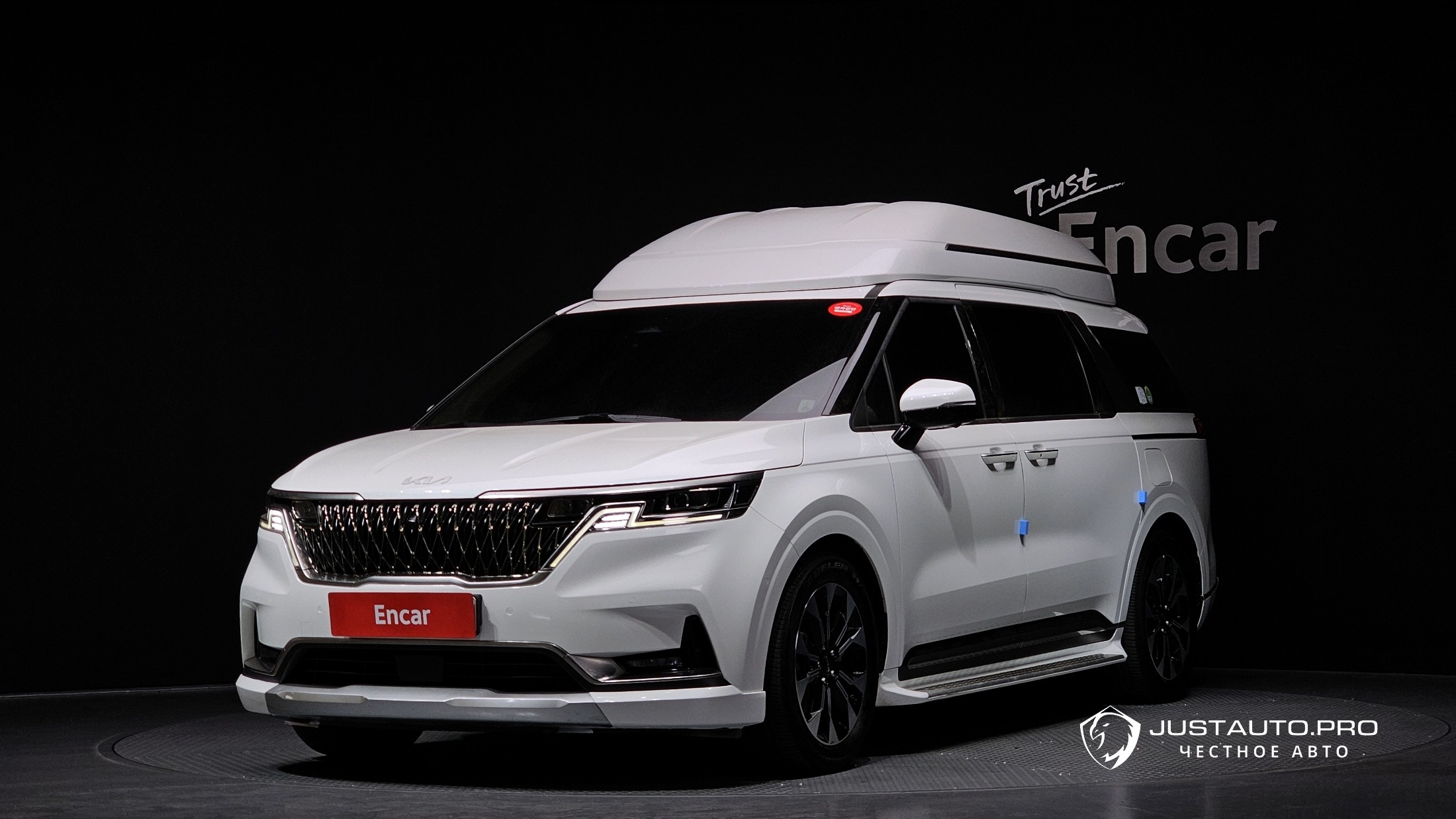 Автомобиль Kia Canival