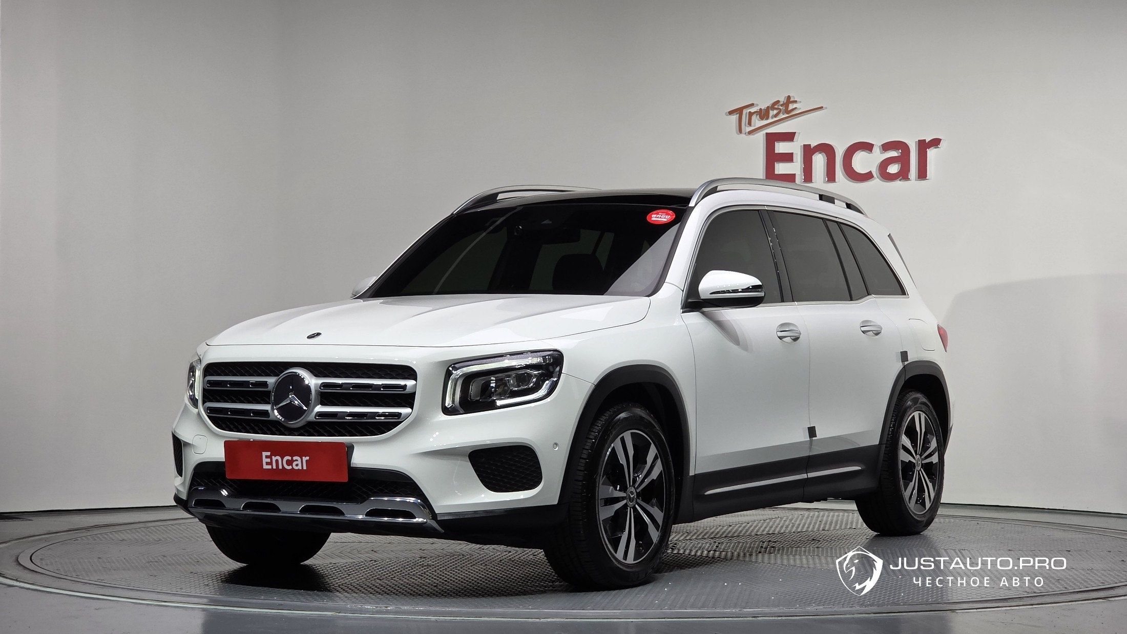 Автомобиль Mercedes-Benz GLB-Class