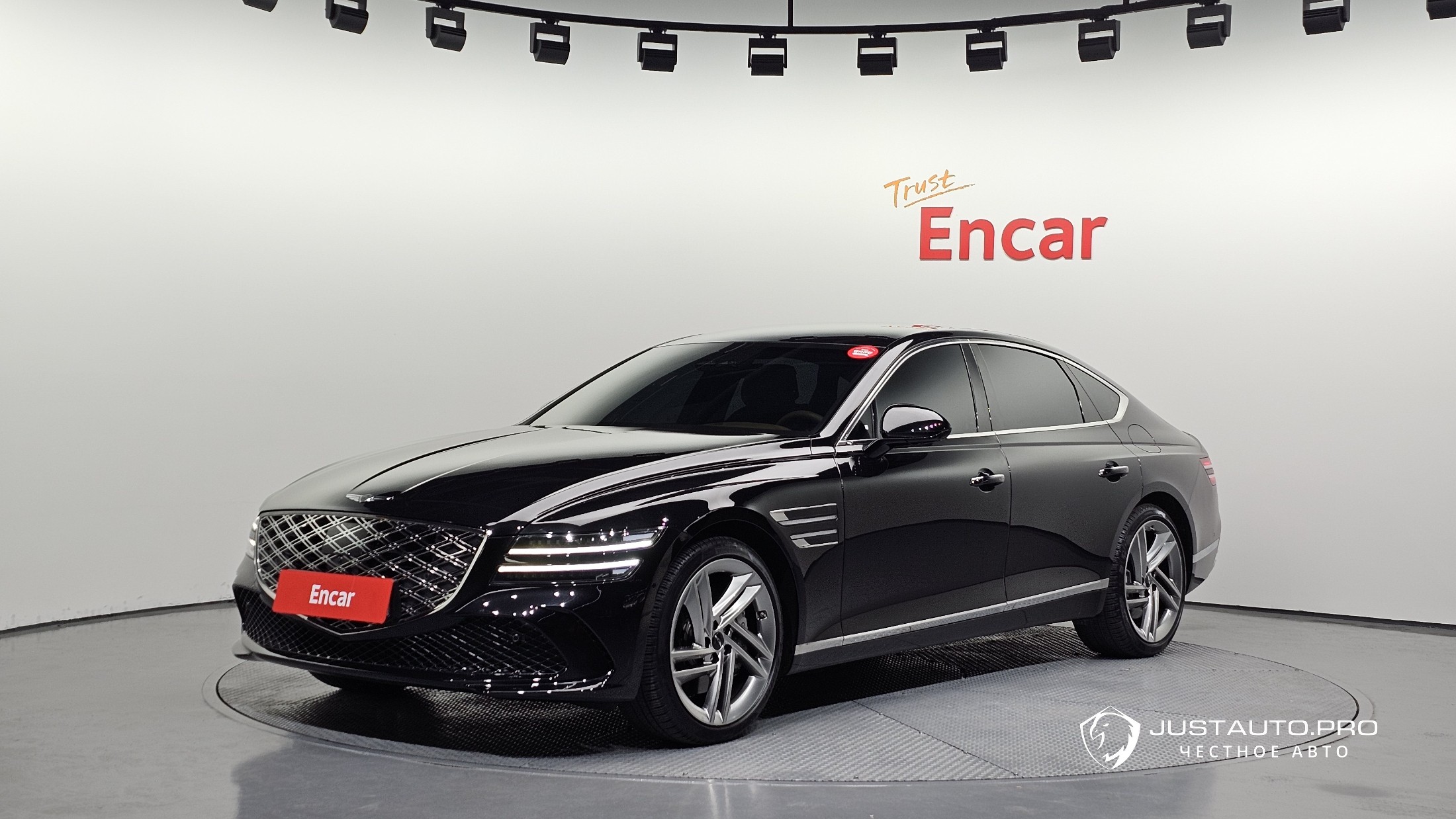 Автомобиль Genesis G80