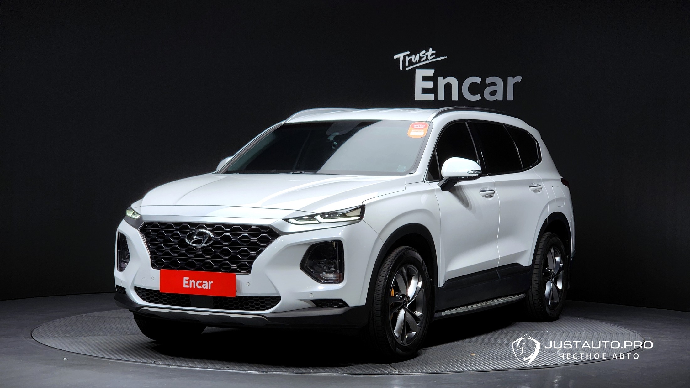 Автомобиль Hyundai Santafe
