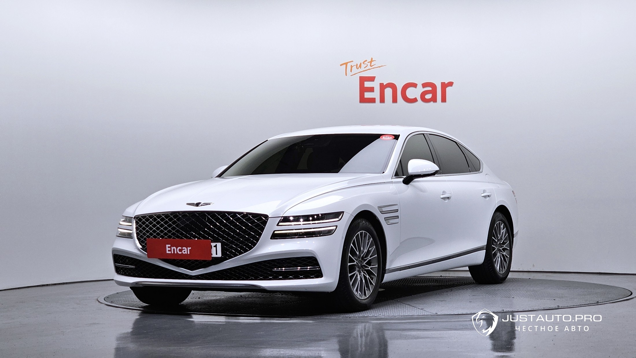 Автомобиль Genesis G80