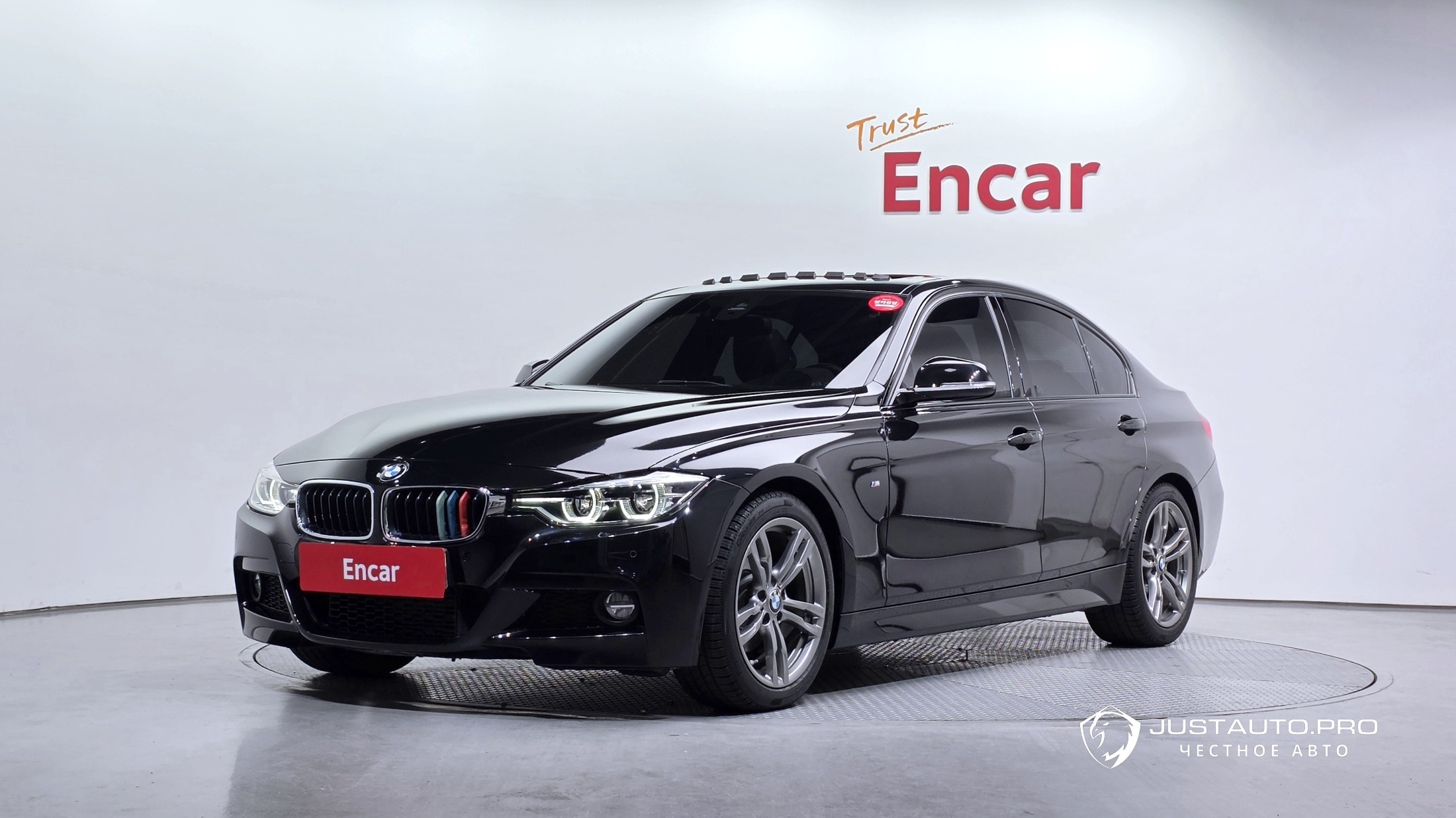 Автомобиль BMW 3-Series