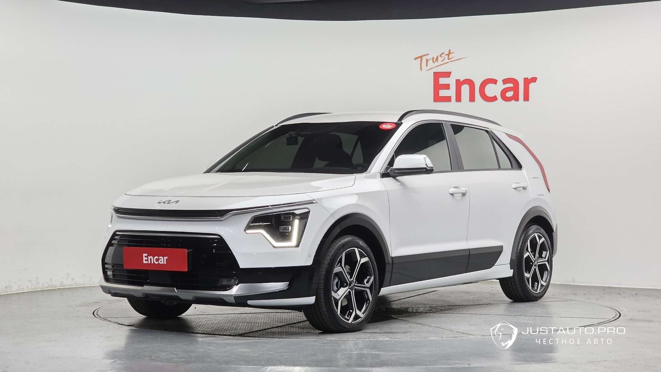 Автомобиль Kia Niro