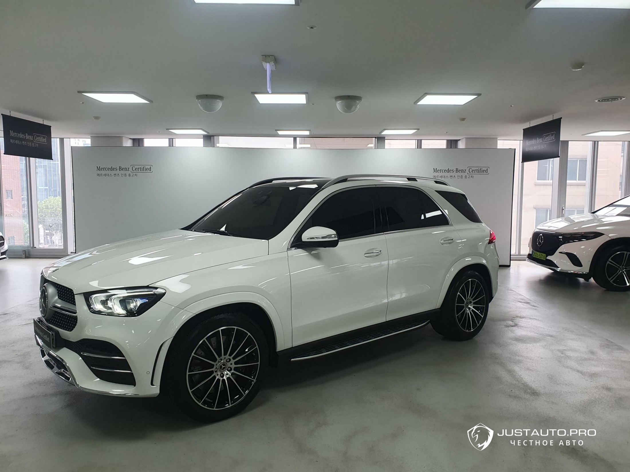 Автомобиль Mercedes-Benz GLE-Class