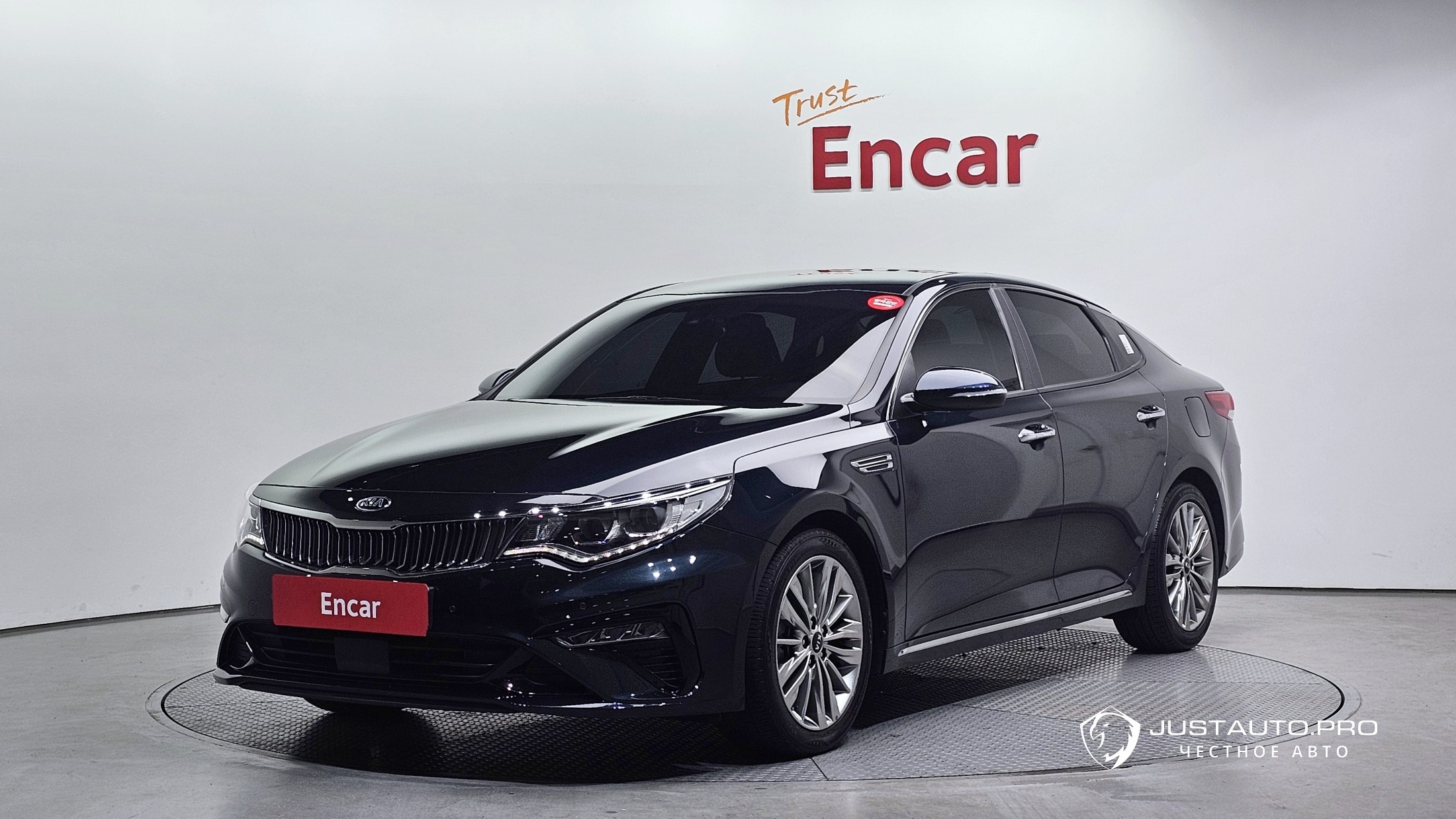 Автомобиль Kia K5