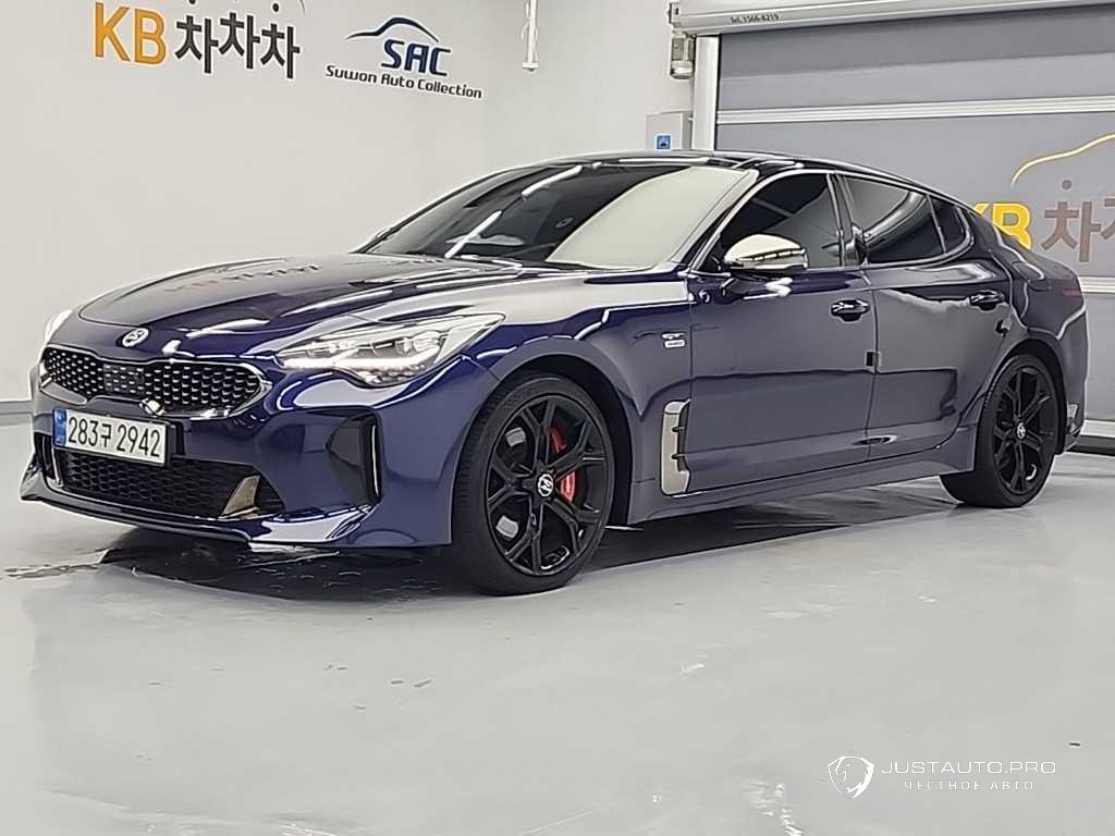 Автомобиль Kia Stinger