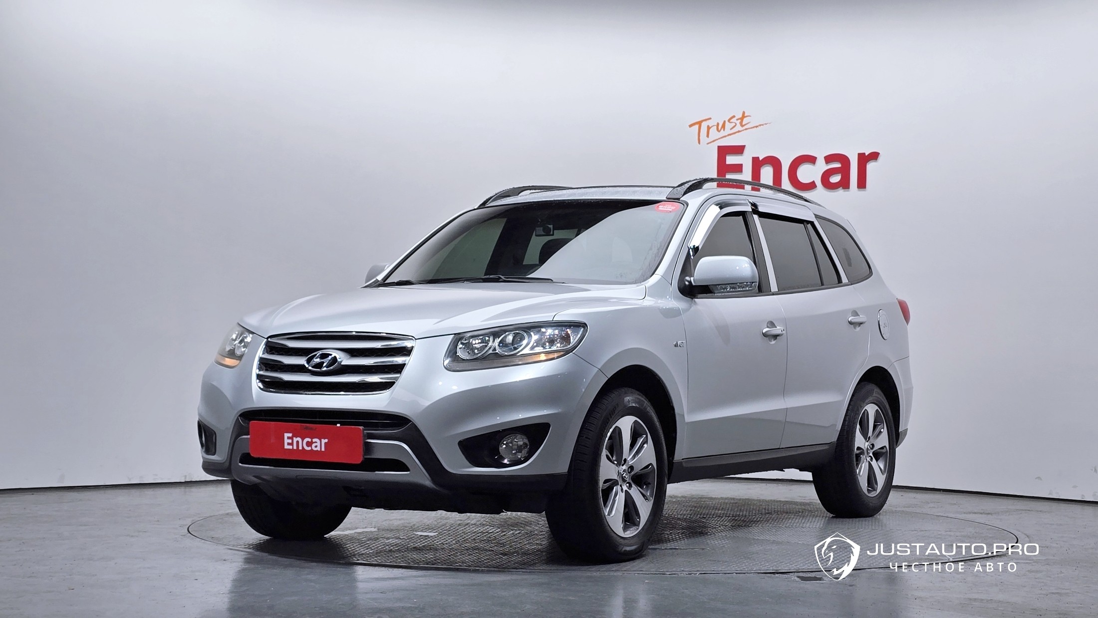 Автомобиль Hyundai Santafe