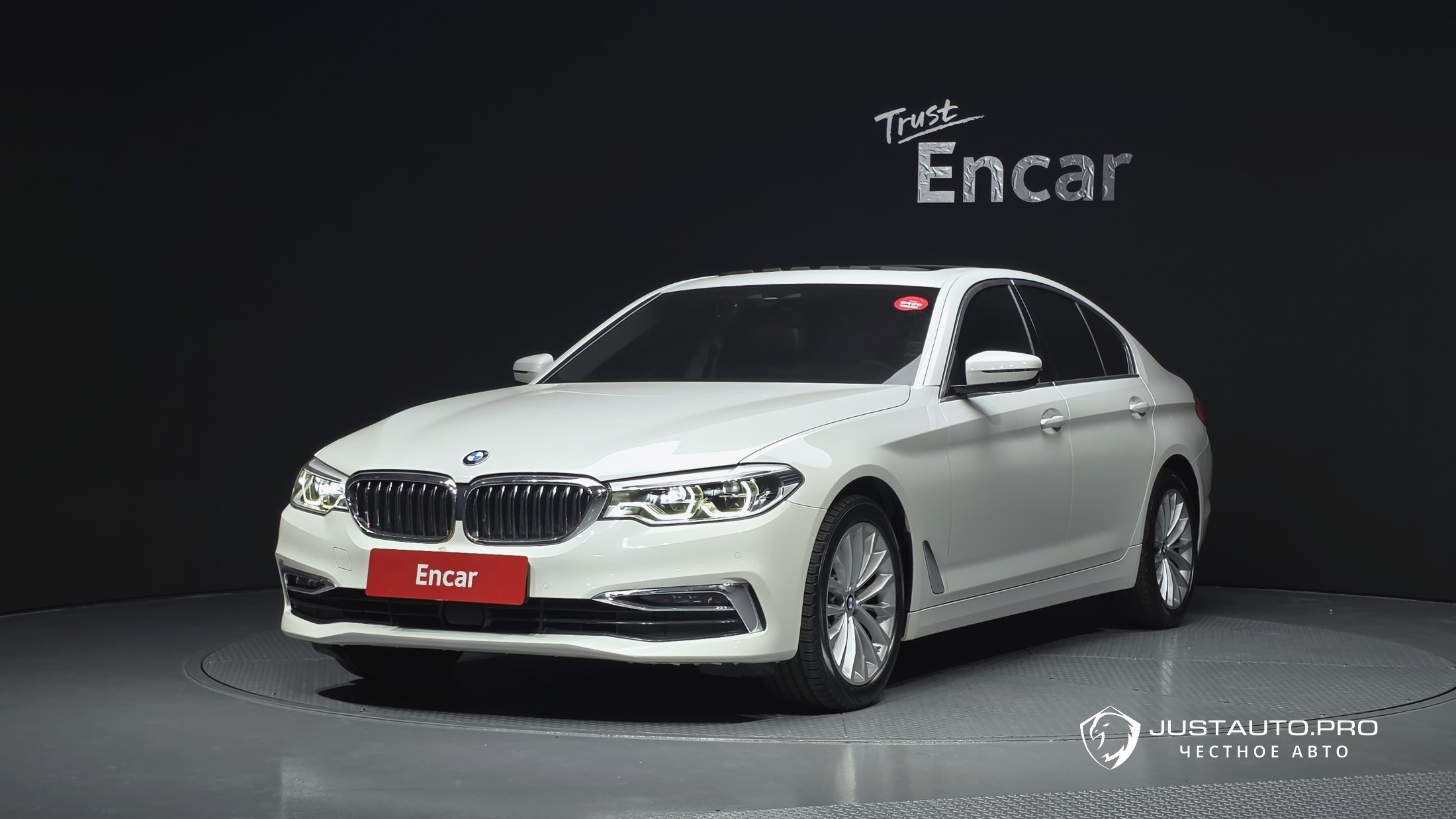 Автомобиль BMW 5-Series