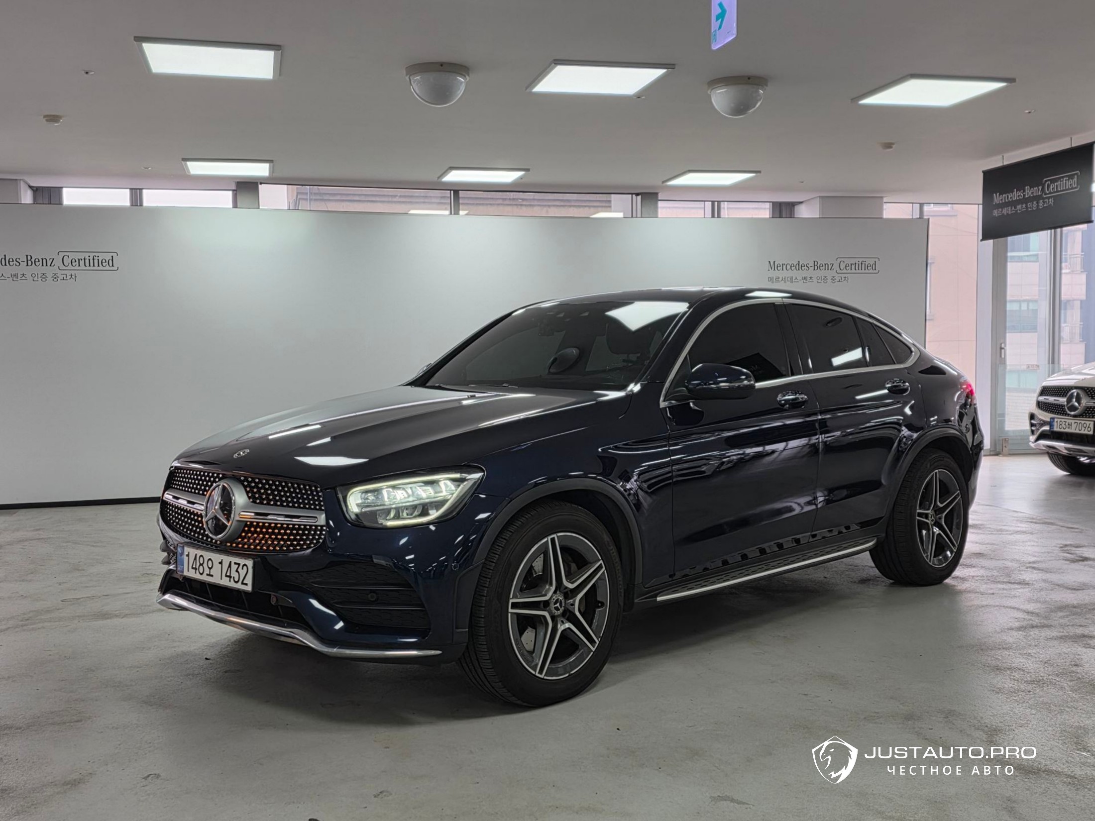 Автомобиль Mercedes-Benz GLC-Class