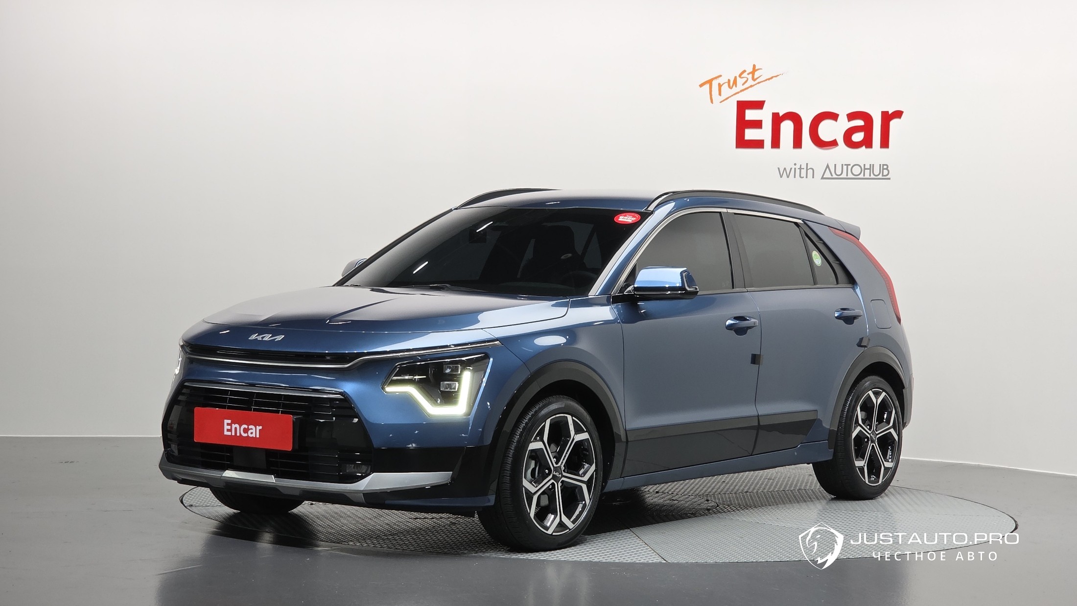 Автомобиль Kia Niro