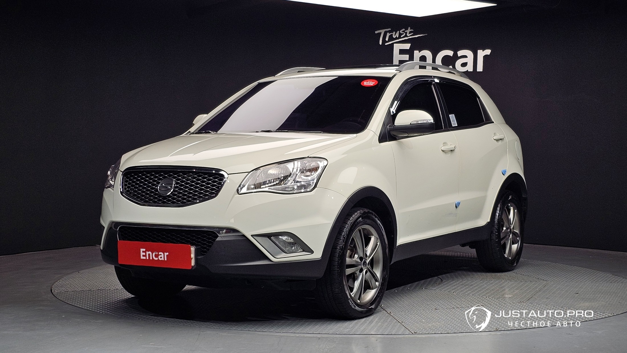 Автомобиль KG_Mobility_Ssangyong KORANDO