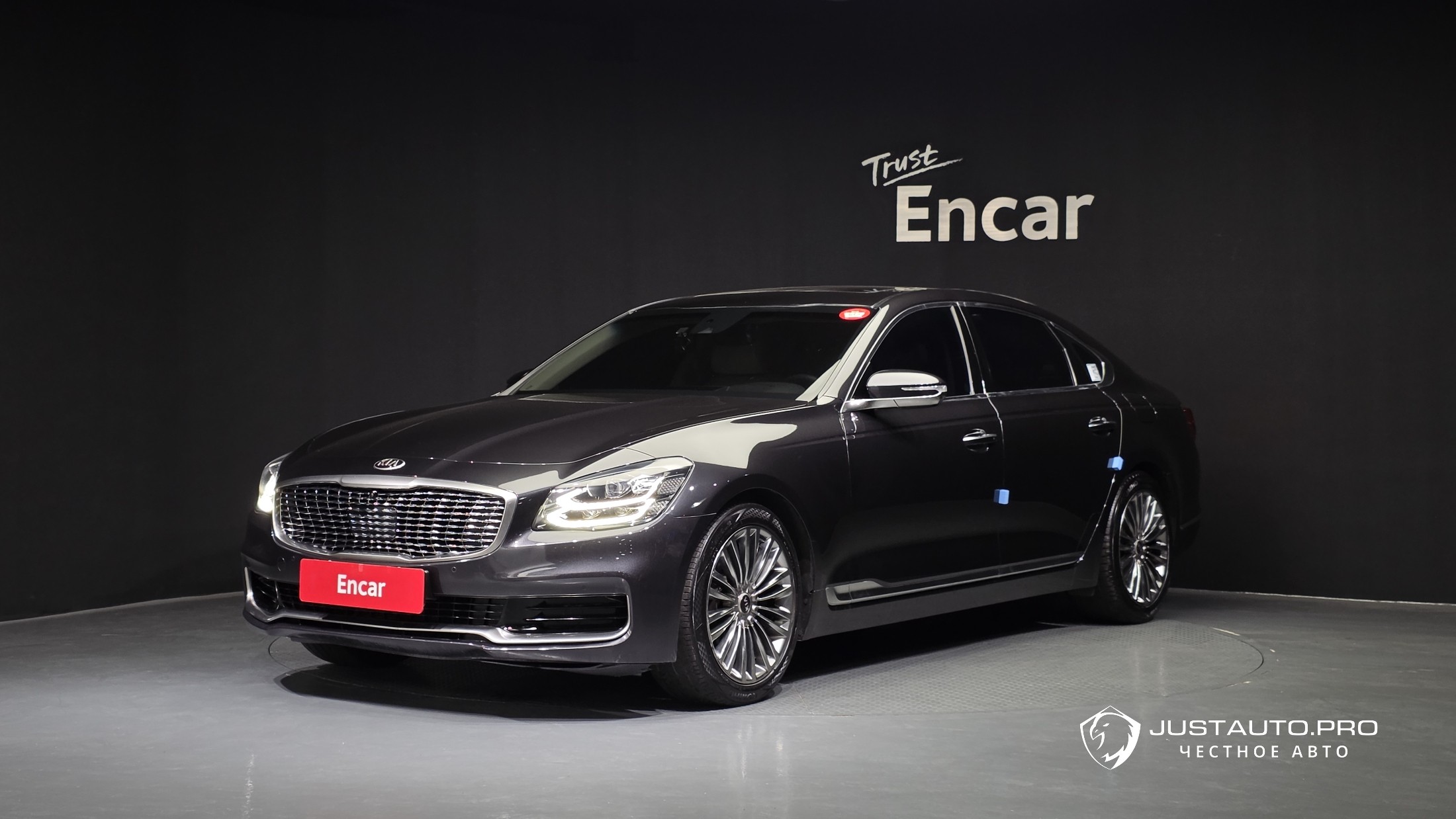 Автомобиль Kia K9