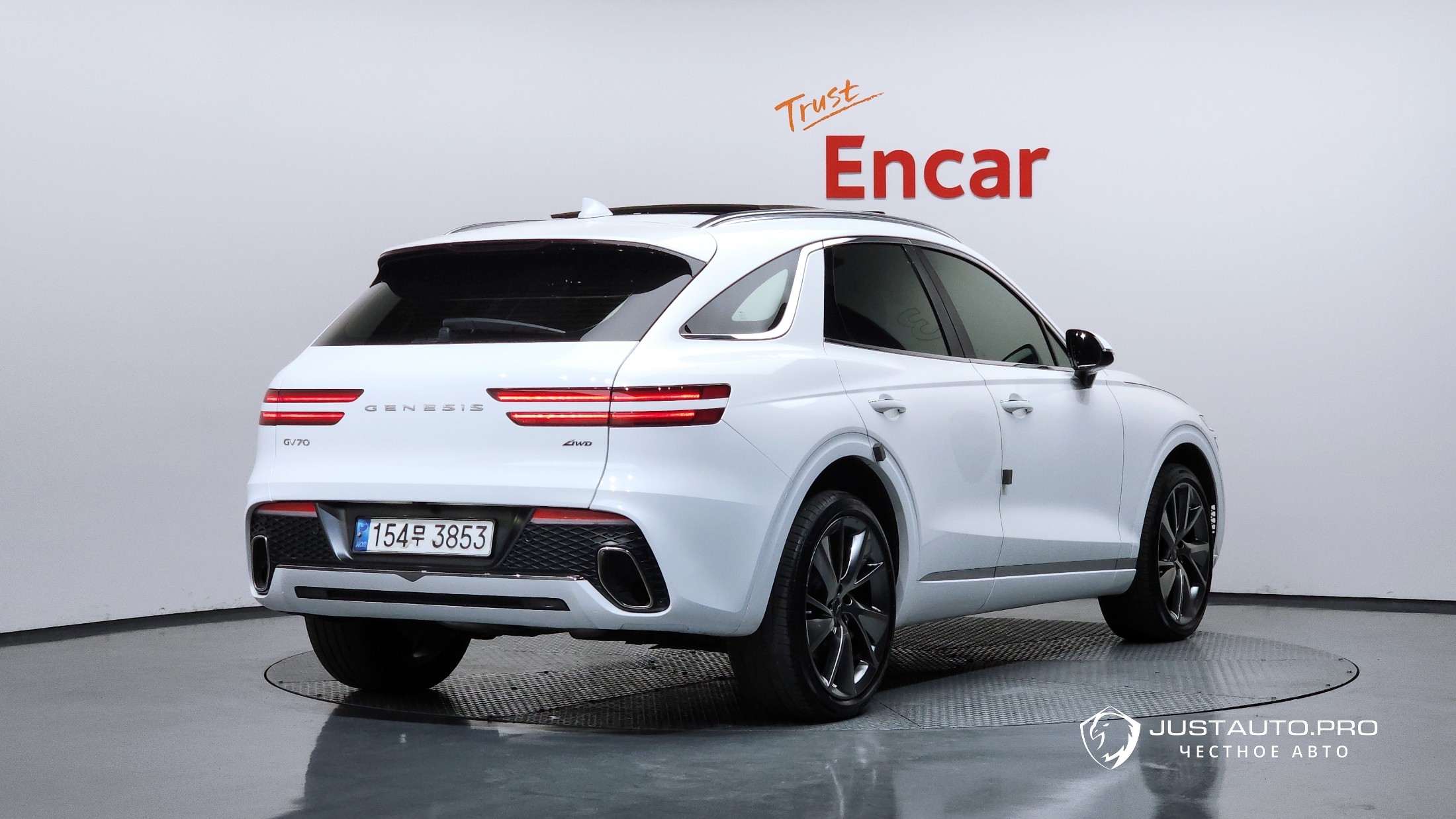 Автомобиль Genesis GV70