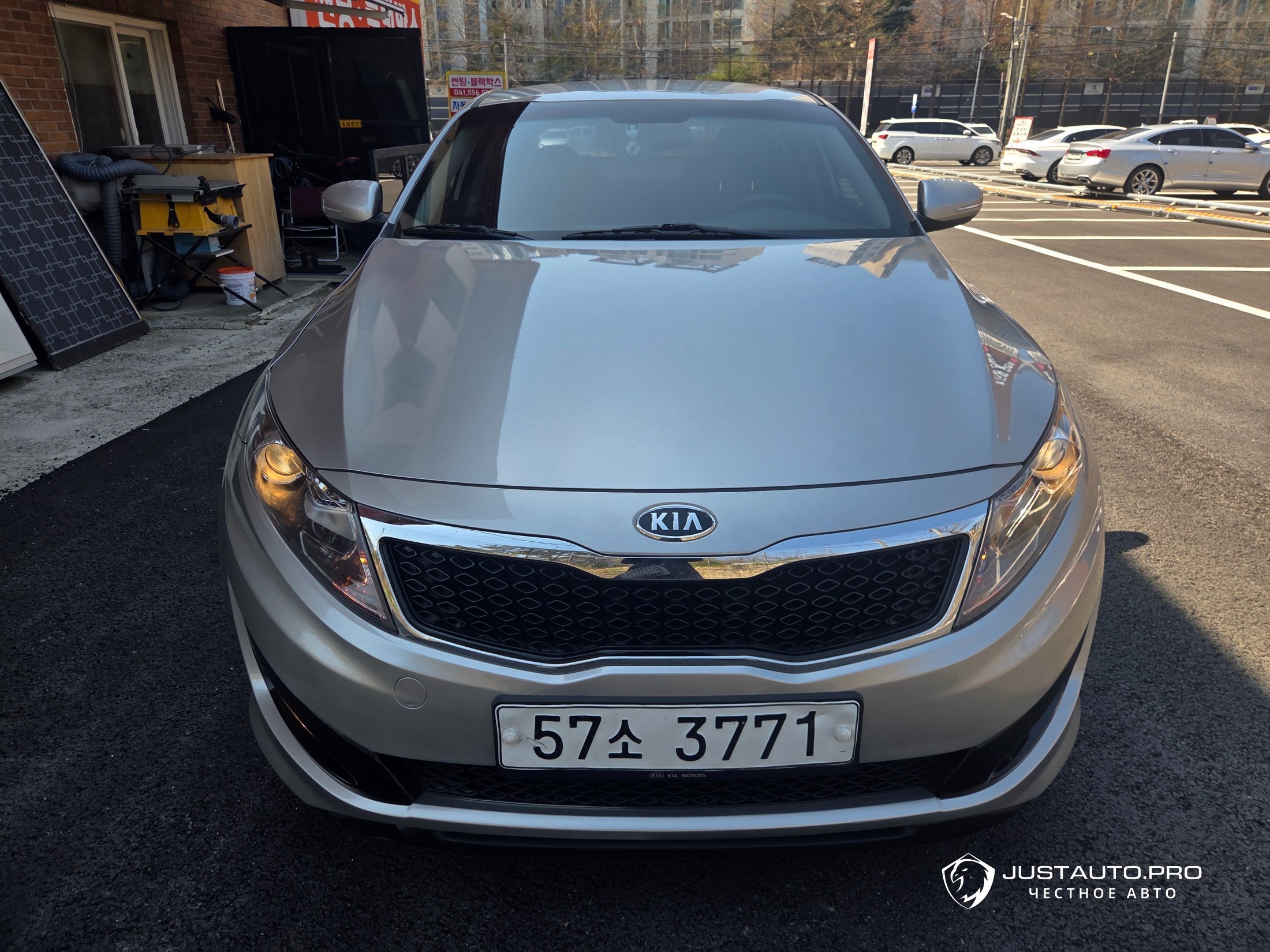 Автомобиль Kia K5