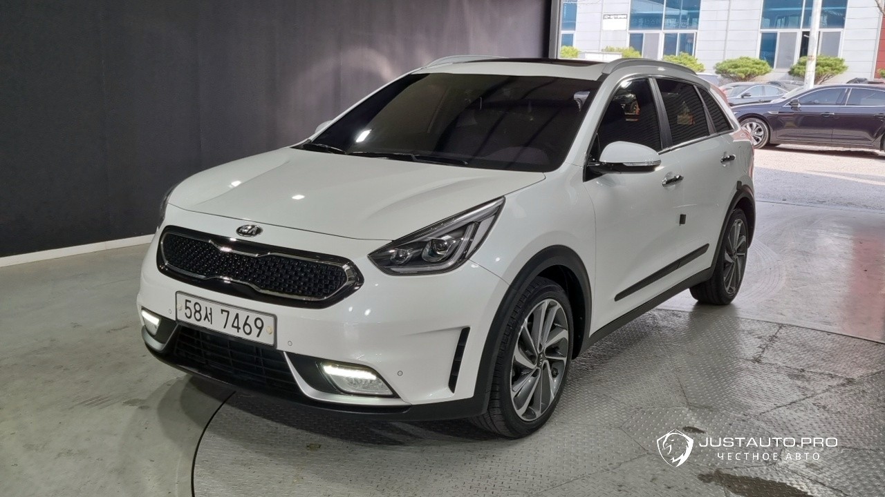 Автомобиль Kia Niro