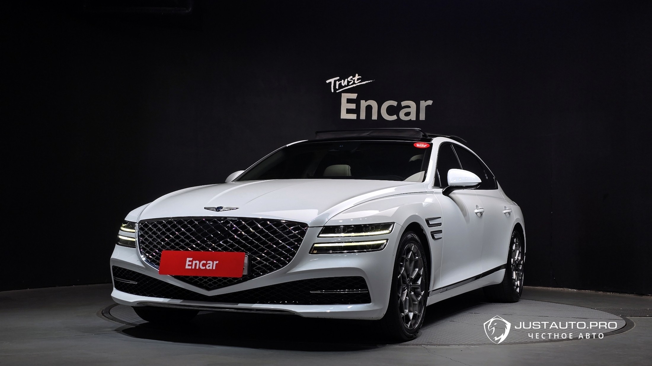 Автомобиль Genesis G80