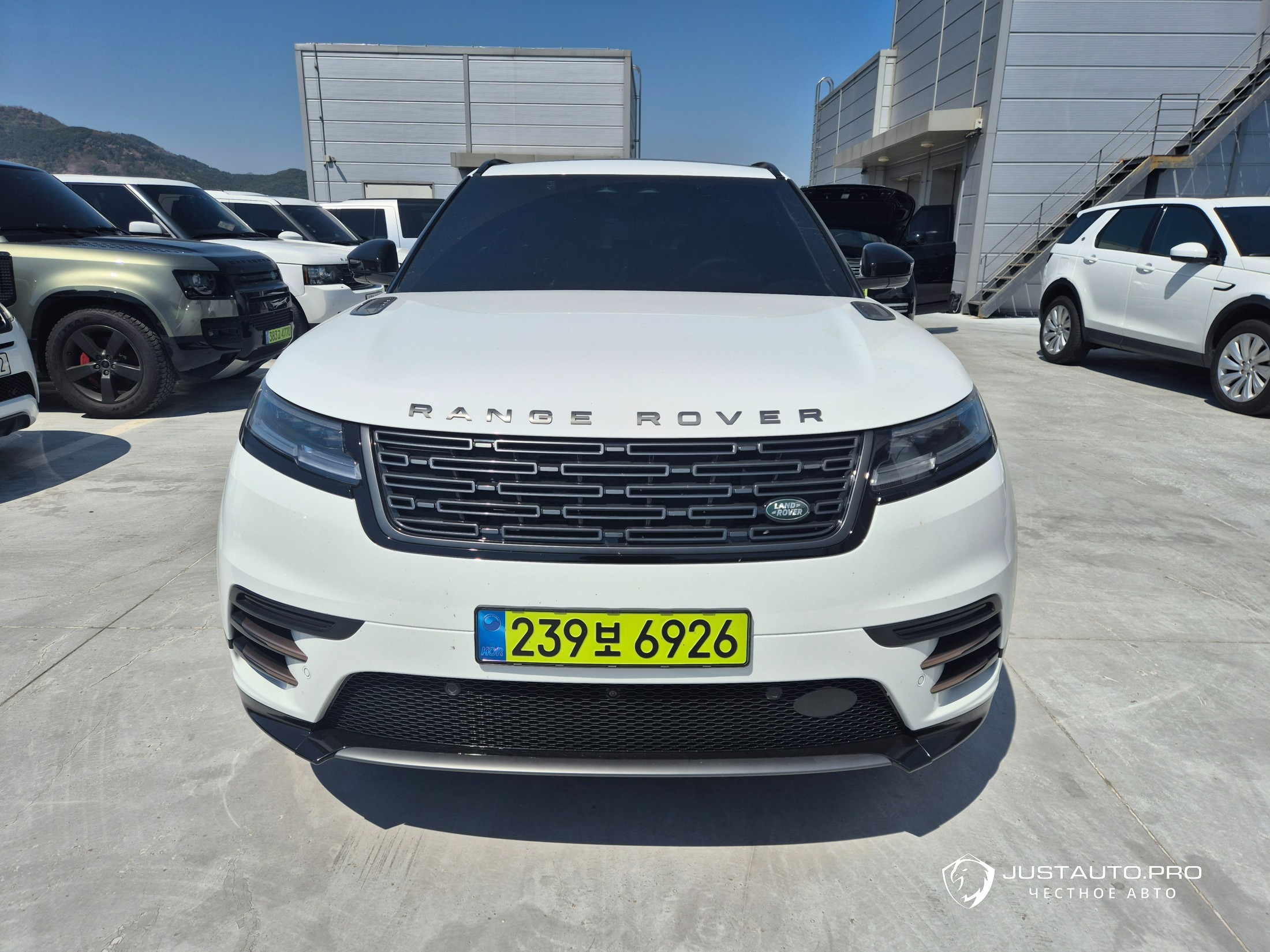 Автомобиль Land Rover Range Rover Velar