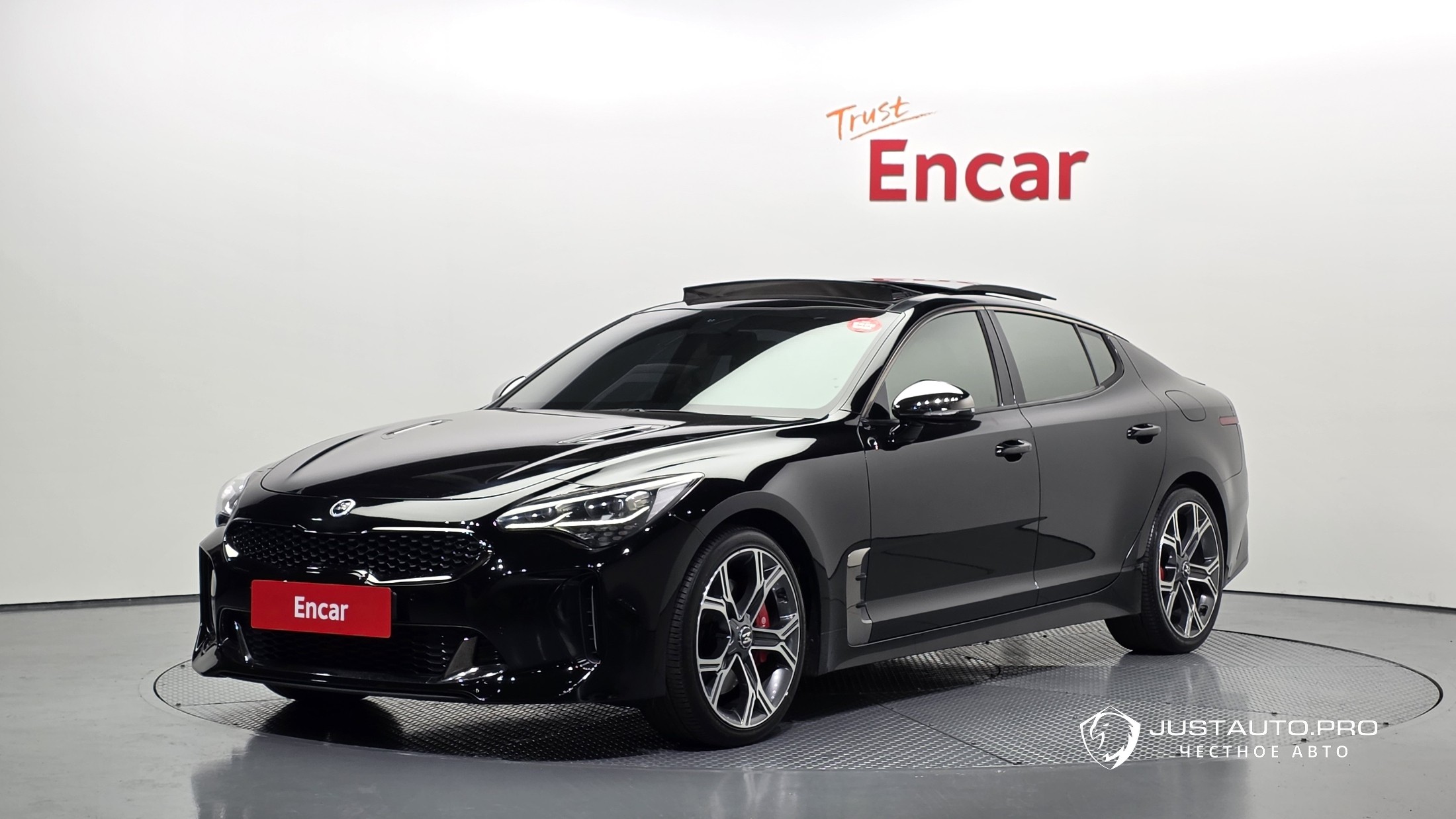 Автомобиль Kia Stinger