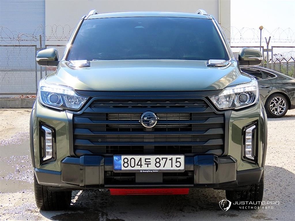 Автомобиль KG_Mobility_Ssangyong Rexton