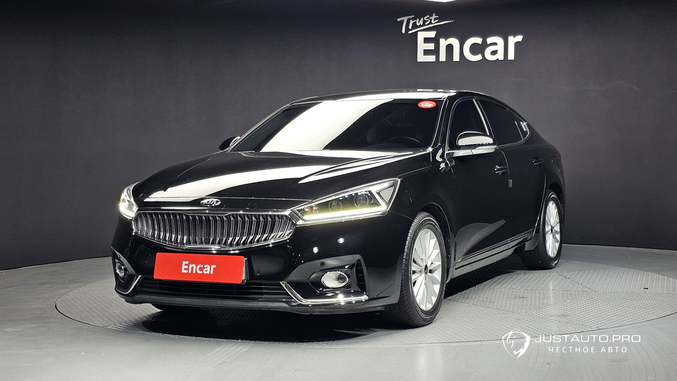 Автомобиль Kia K7