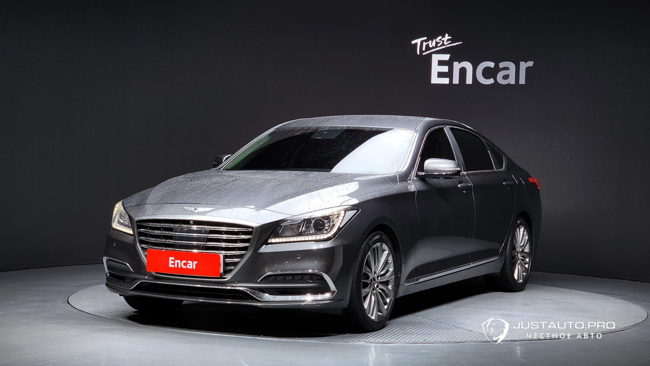 Автомобиль Genesis G80